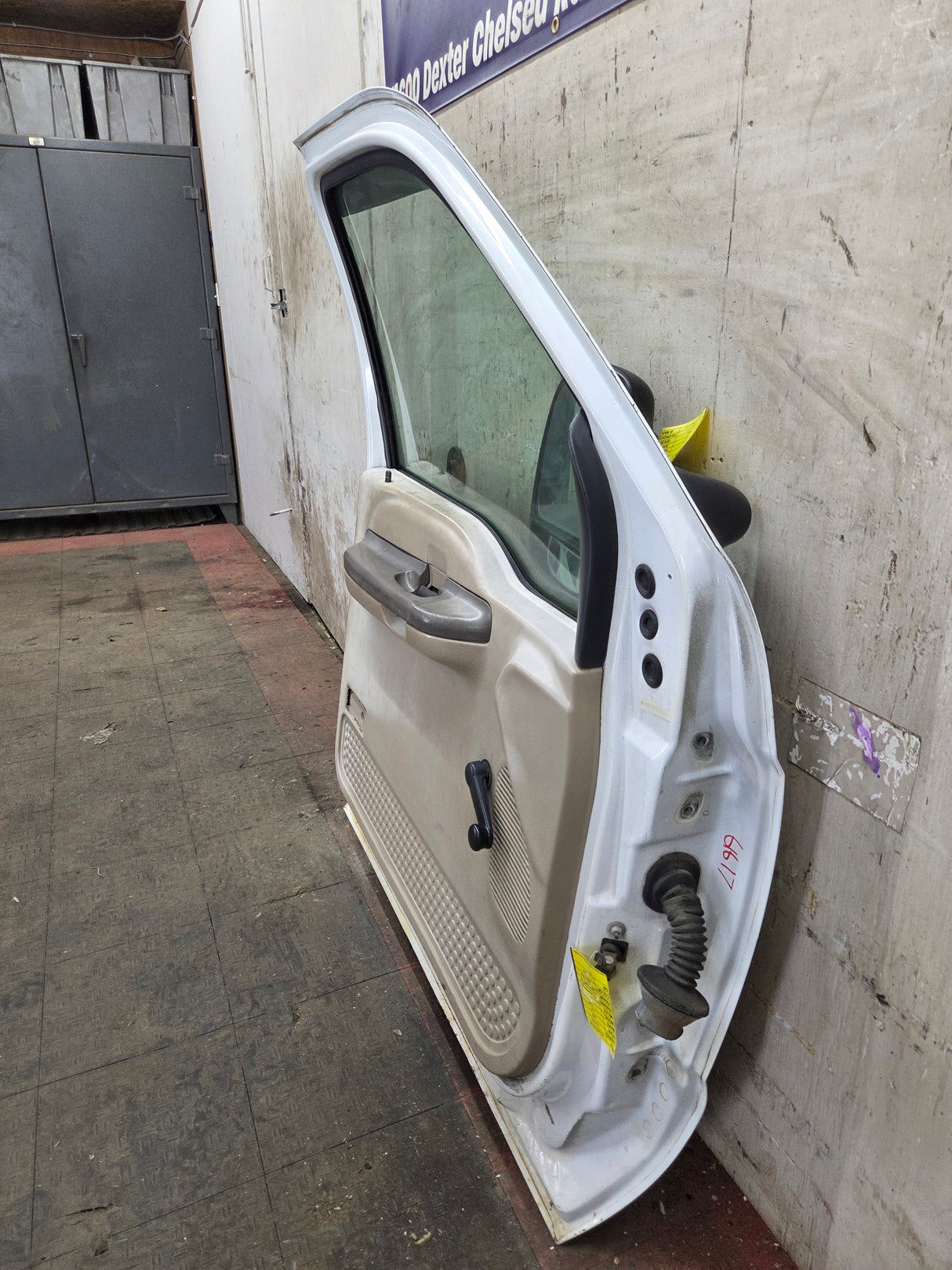 1999-2011 Ford Super Duty LH Driver Side Front Door F250 F350 F450 F550