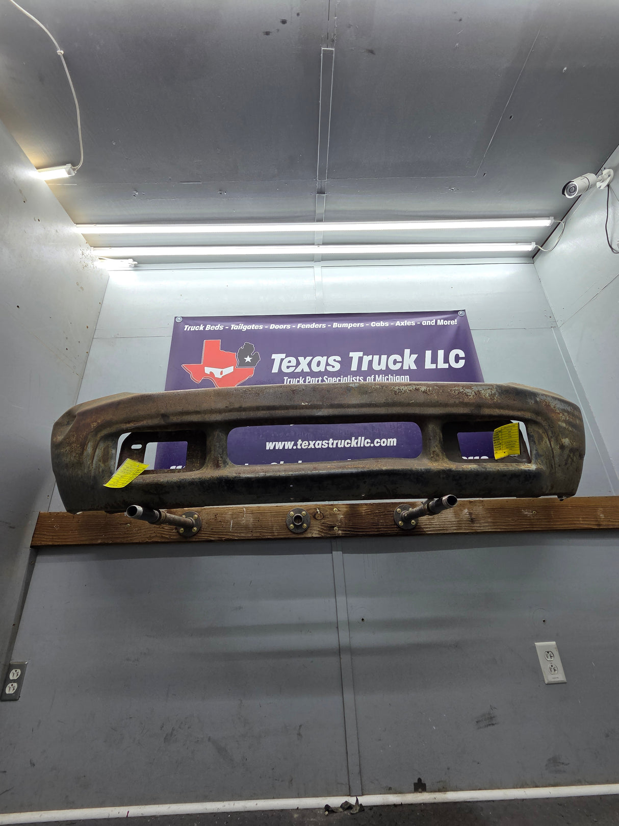 1999-2004 Ford Super Duty F250 F350 F450 F550 Excursion Front Bumper