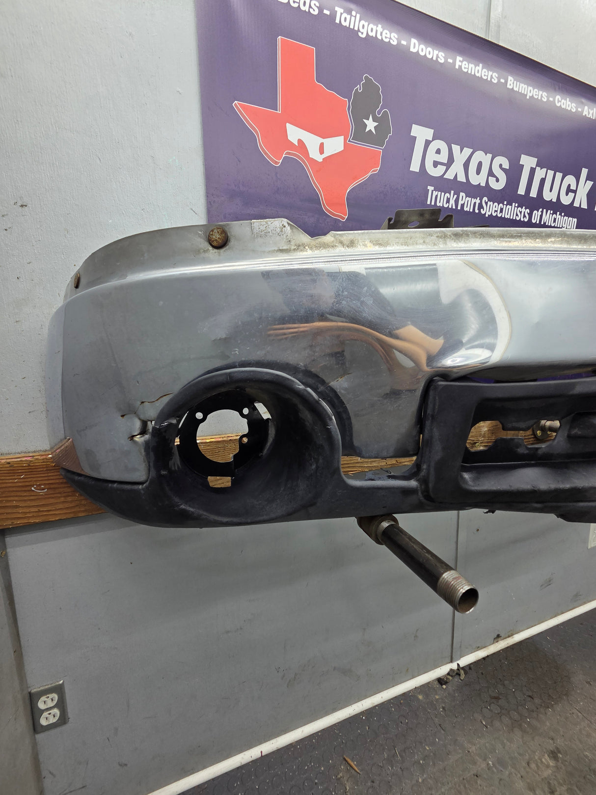 2007-2008 GMC Sierra 1500 Front Bumper