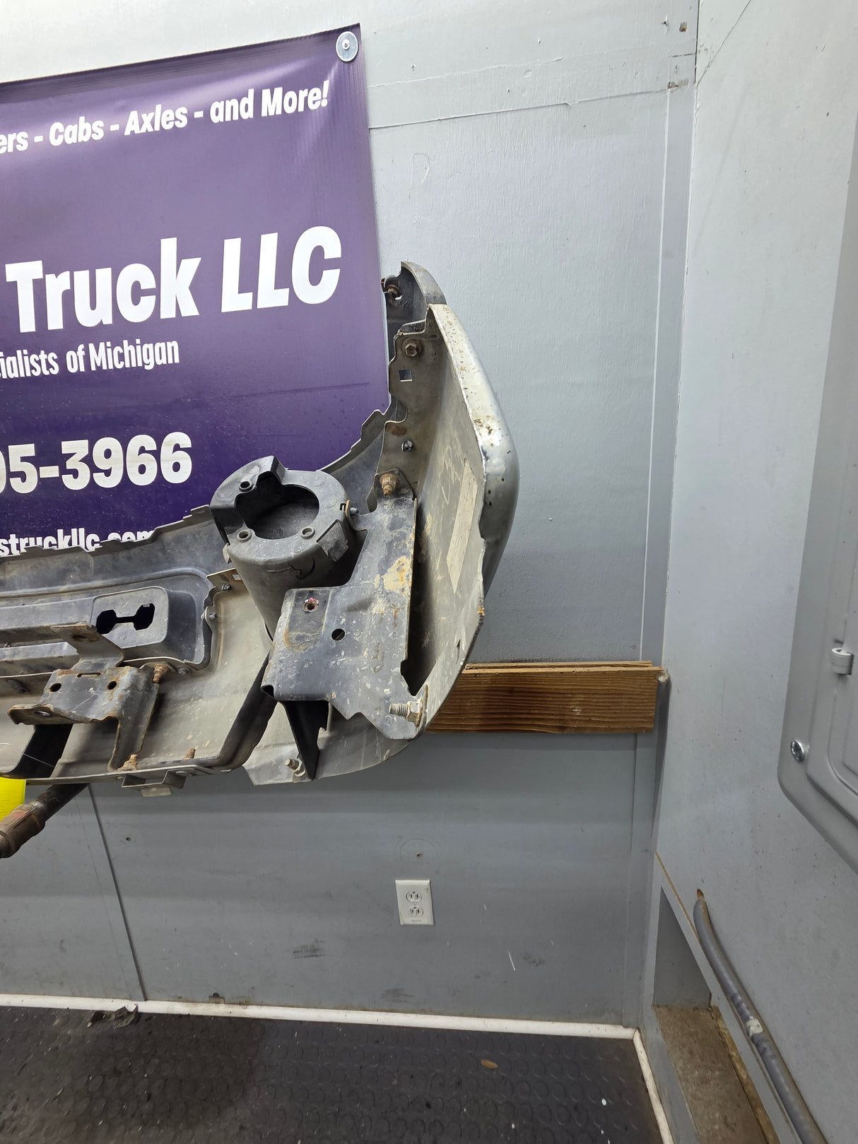 2007-2008 GMC Sierra 1500 Front Bumper
