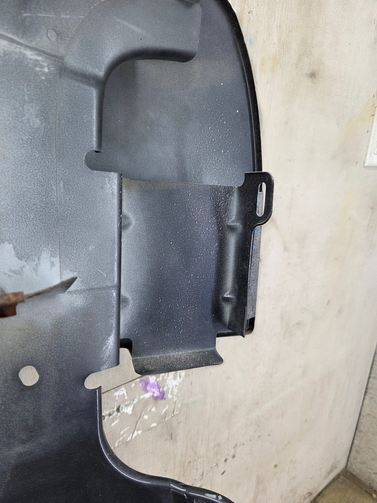 2003-2007 Chevrolet Silverado / Tahoe / Suburban 1500 2500 3500 HD LH Driver Side "Cateye" Front Fender