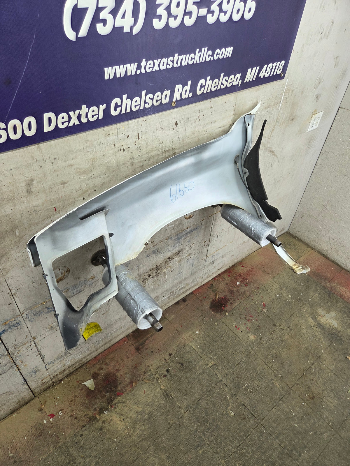 2003-2005 Dodge Ram 3rd Gen 1500 2500 3500 RH Passenger Side Fender