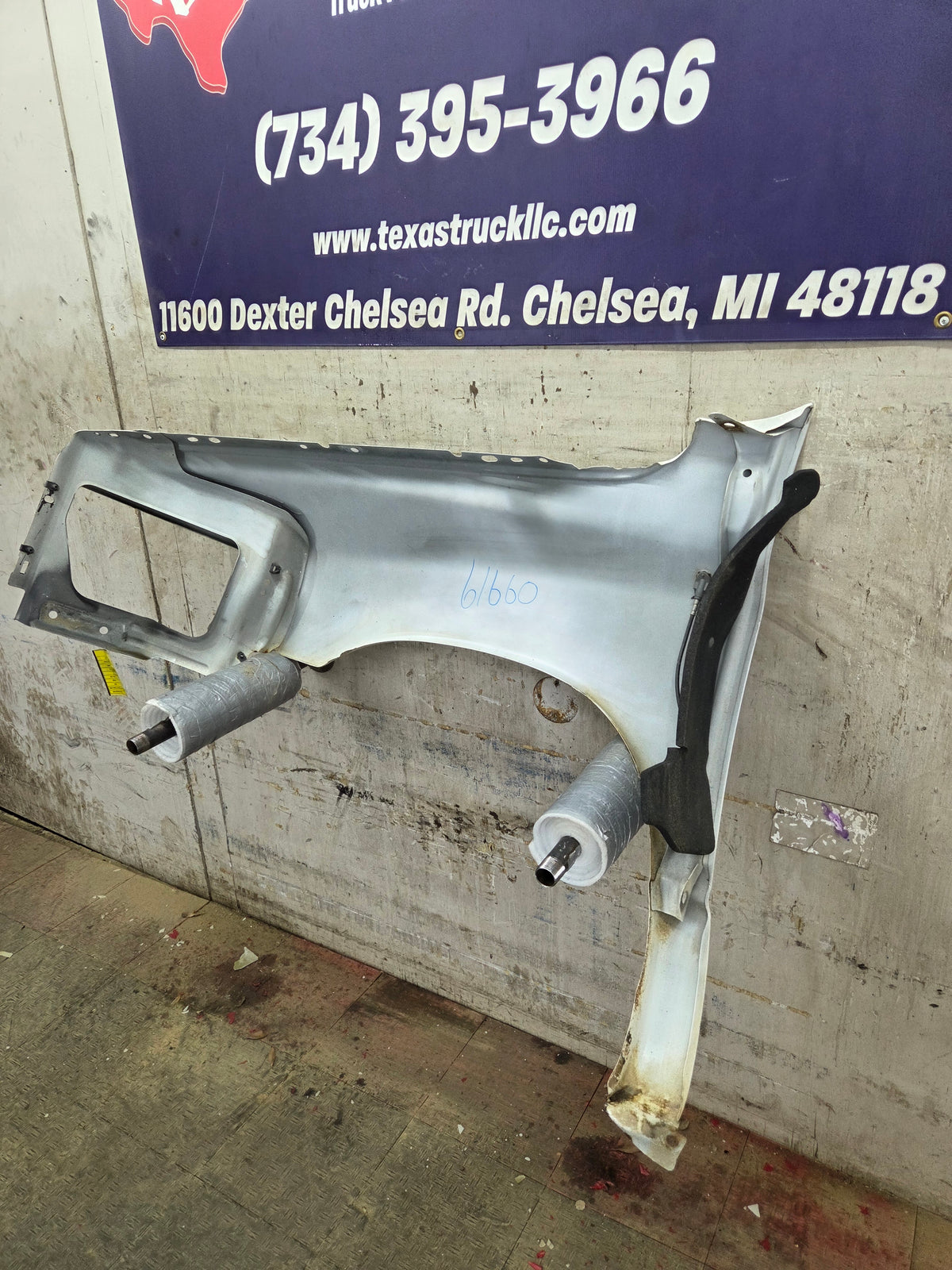 2003-2005 Dodge Ram 3rd Gen 1500 2500 3500 RH Passenger Side Fender