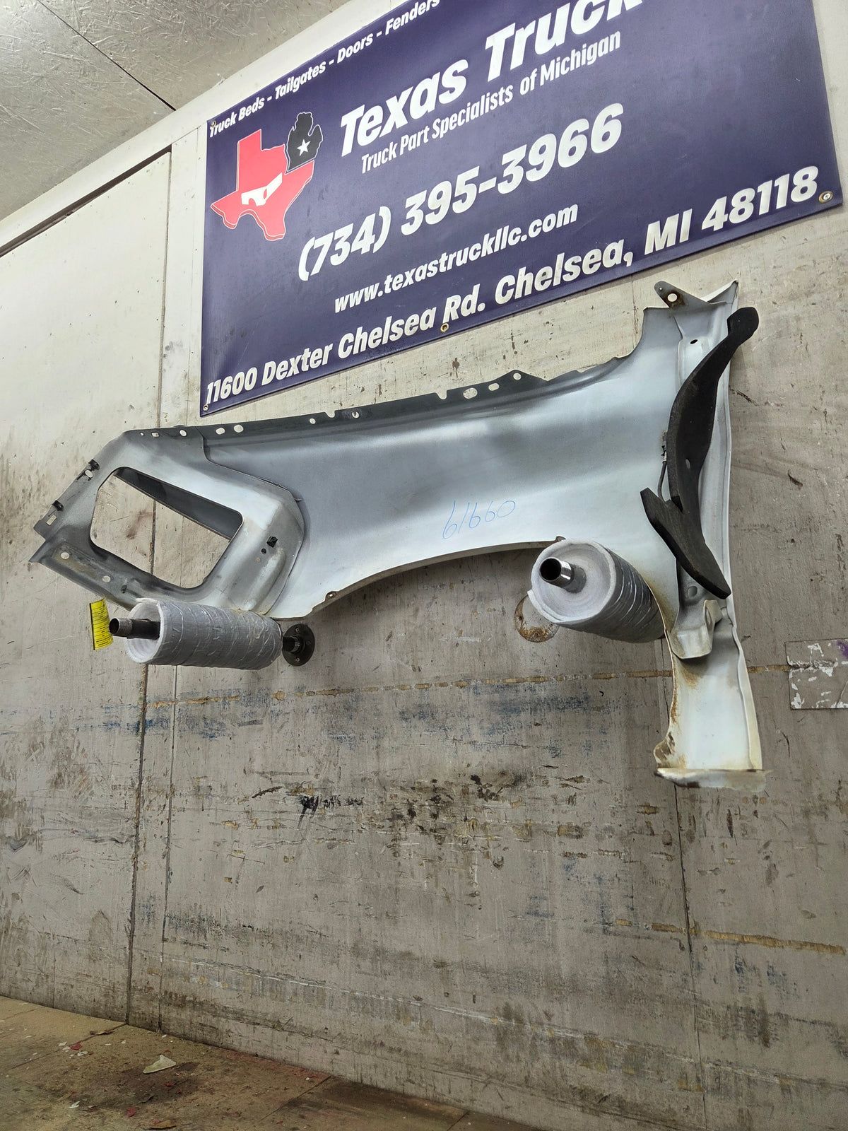 2003-2005 Dodge Ram 3rd Gen 1500 2500 3500 RH Passenger Side Fender