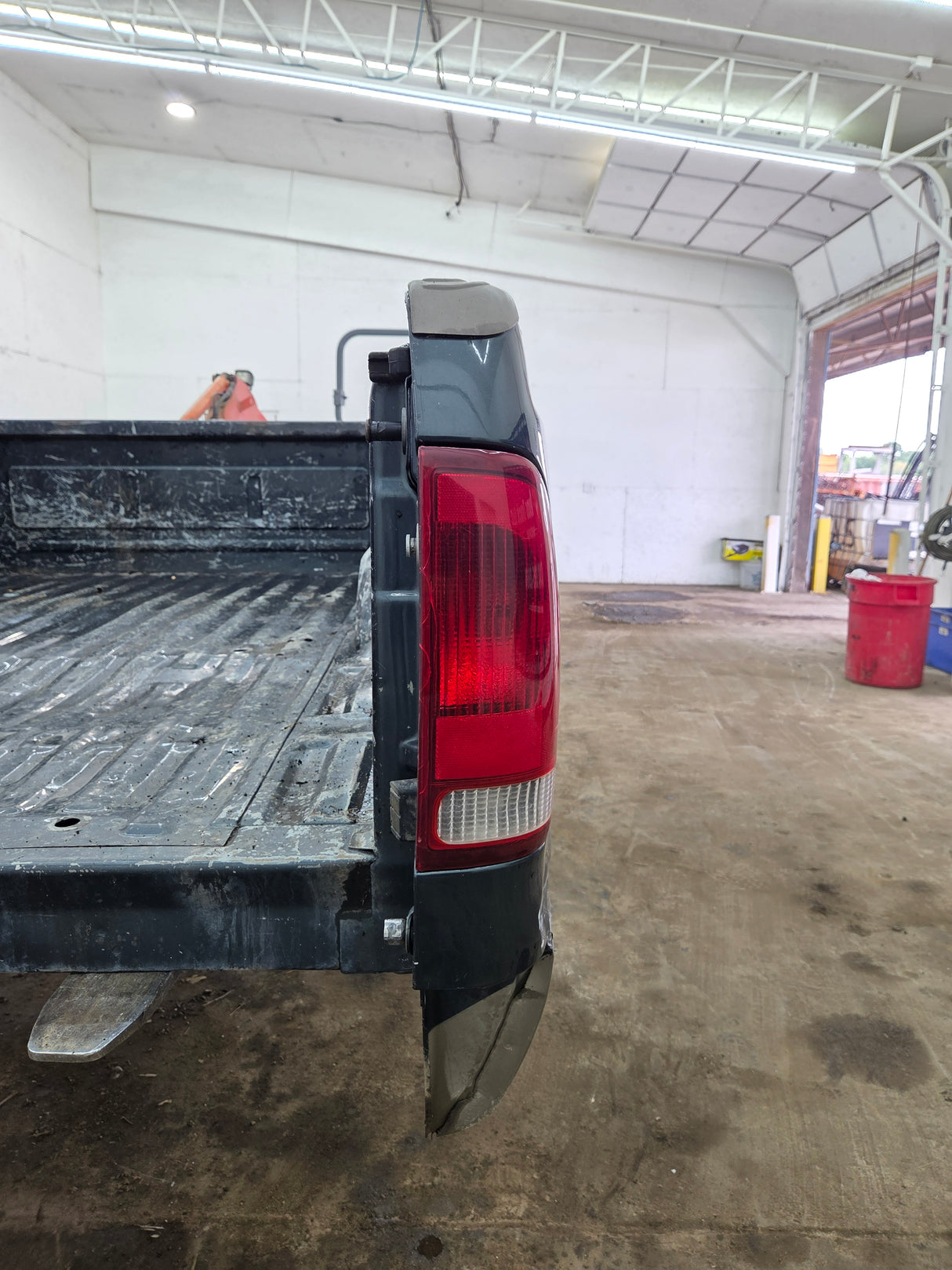 1999-2010 Ford Super Duty F250 F350 6' 9" Short Truck Bed