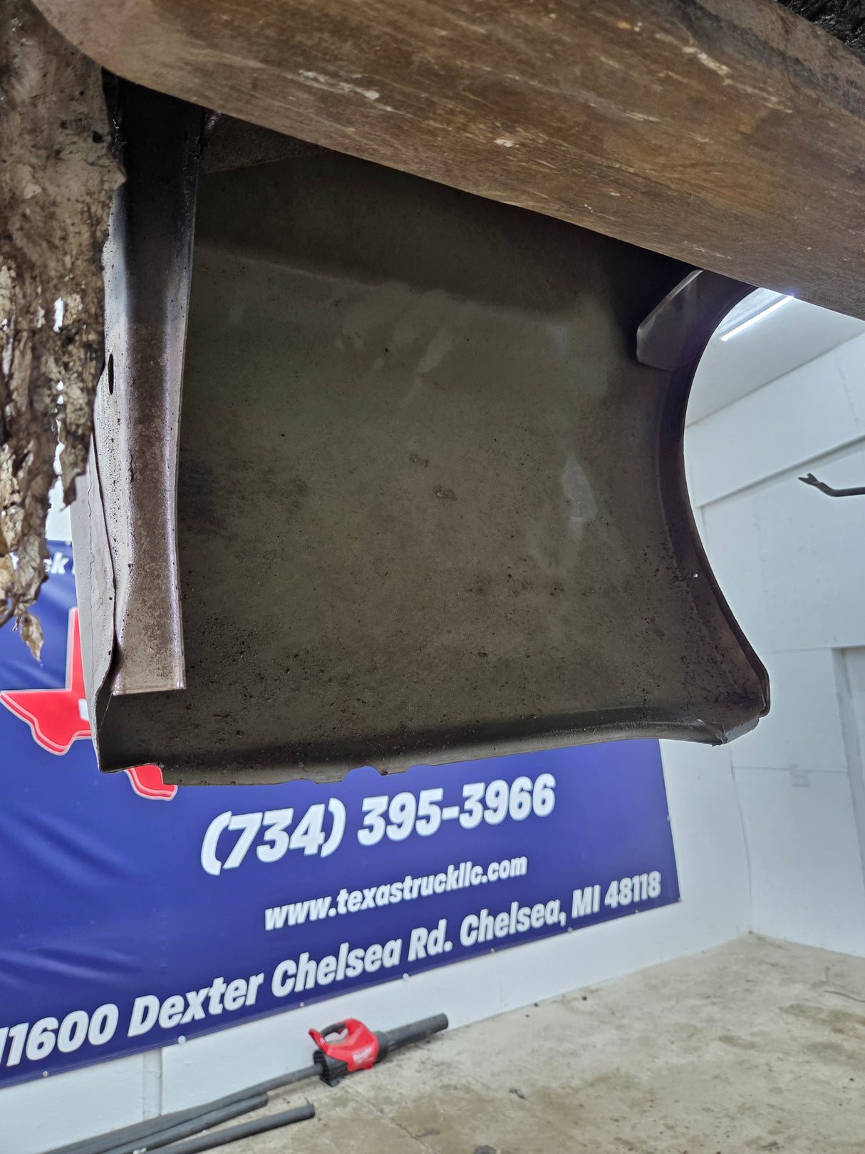1999-2010 Ford Super Duty F250 F350 6' 9" Short Truck Bed