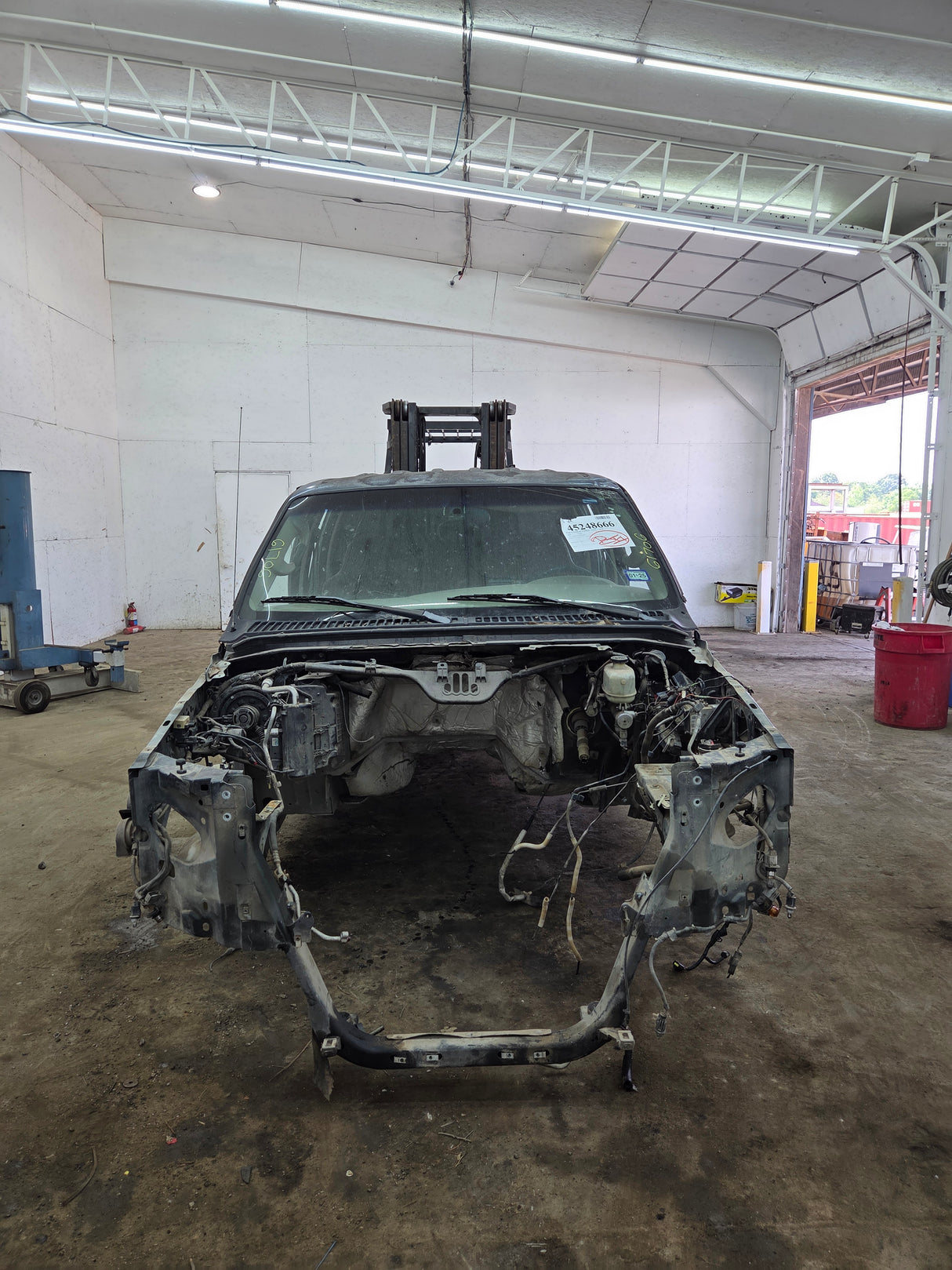 2005-2007 Ford Super Duty F250 F350 F450 F550 XLT 4 Door Crew Cab