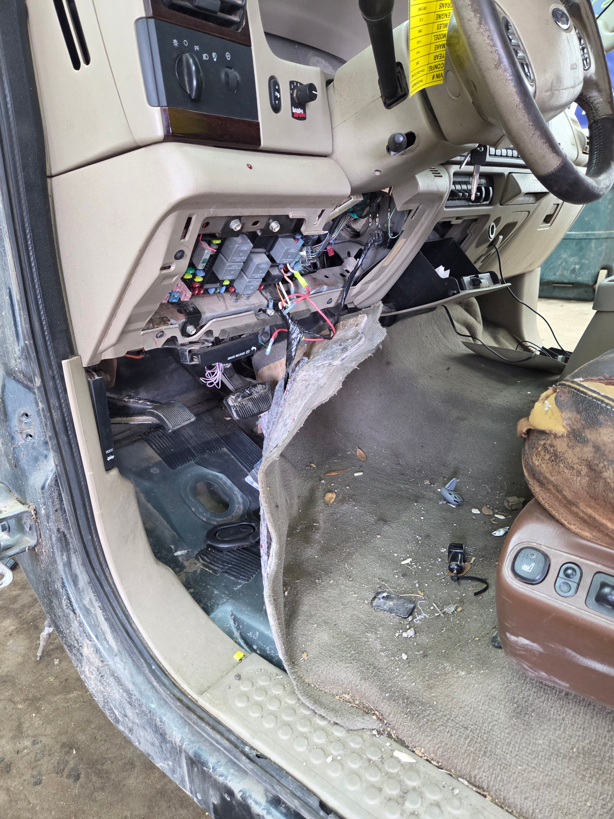 2005-2007 Ford Super Duty F250 F350 F450 F550 XLT 4 Door Crew Cab