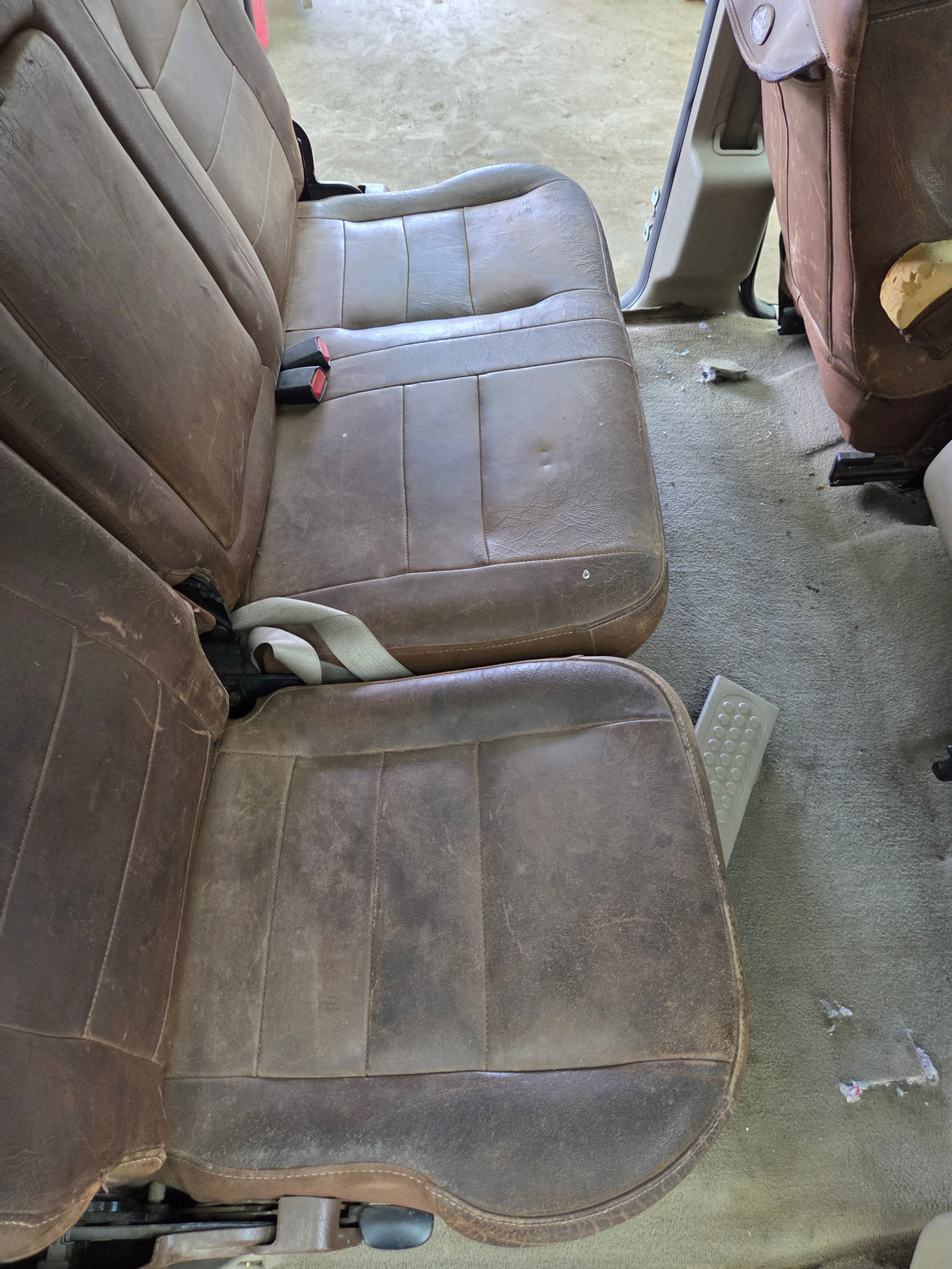 2005-2007 Ford Super Duty F250 F350 F450 F550 XLT 4 Door Crew Cab