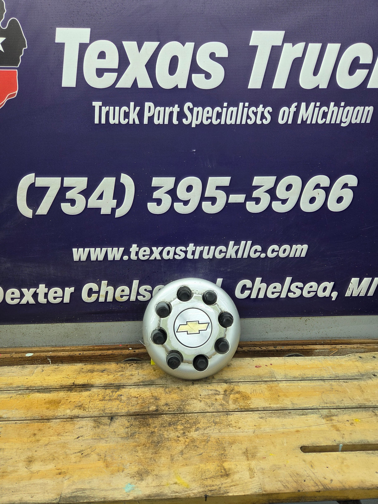 2002-2022 Chevrolet Silverado Express 3500 Dually Front Center Cap Hub Cap 15053704