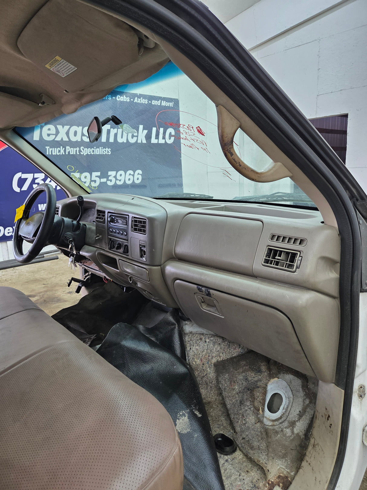 1999-2004 Ford Super Duty F250 F350 F450 F550 XLT 4 Door Crew Cab
