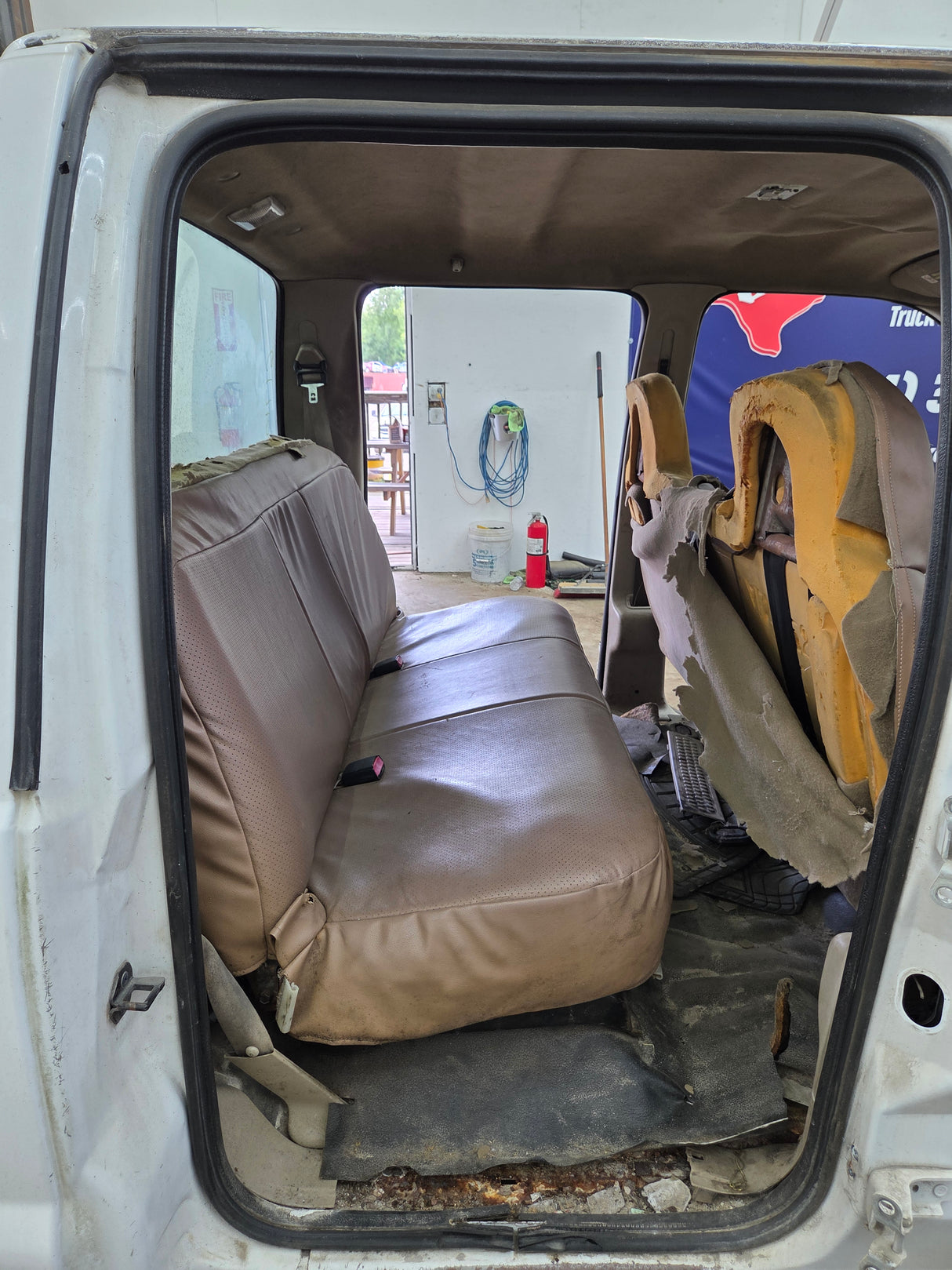 1999-2004 Ford Super Duty F250 F350 F450 F550 XLT 4 Door Crew Cab