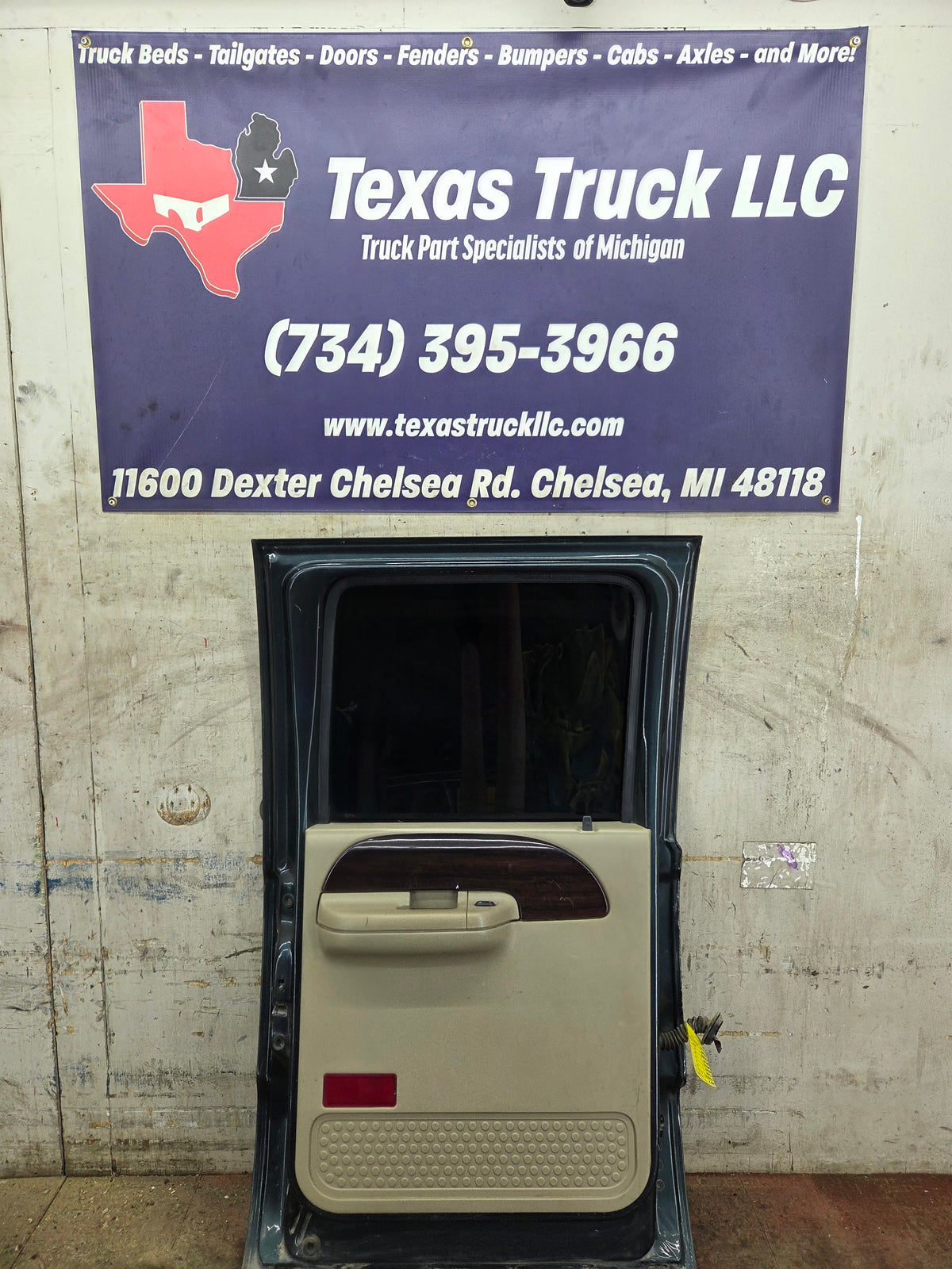 1999-2007 Ford Super Duty LH Driver Side Rear Crew Cab Door F250 F350 F450 F550