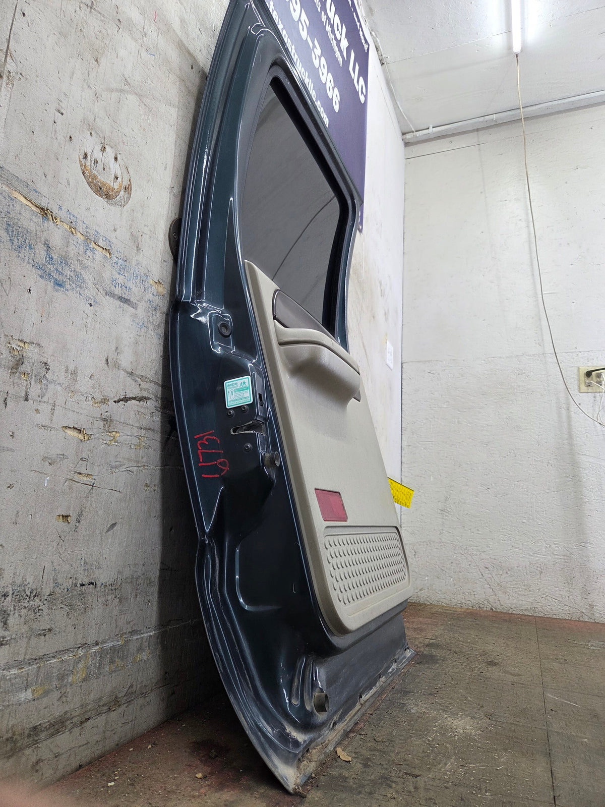 1999-2007 Ford Super Duty LH Driver Side Rear Crew Cab Door F250 F350 F450 F550