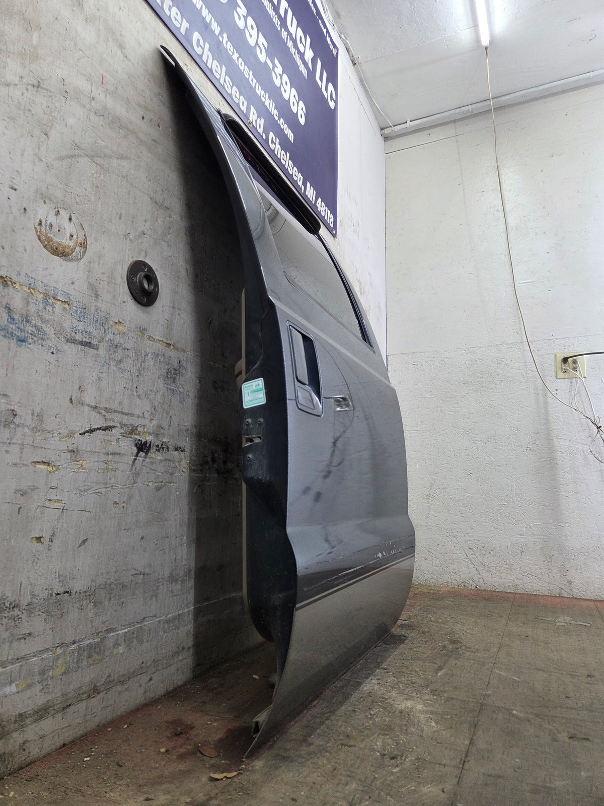1999-2007 Ford Super Duty RH Passenger Side Rear Crew Cab Door F250 F350 F450 F550