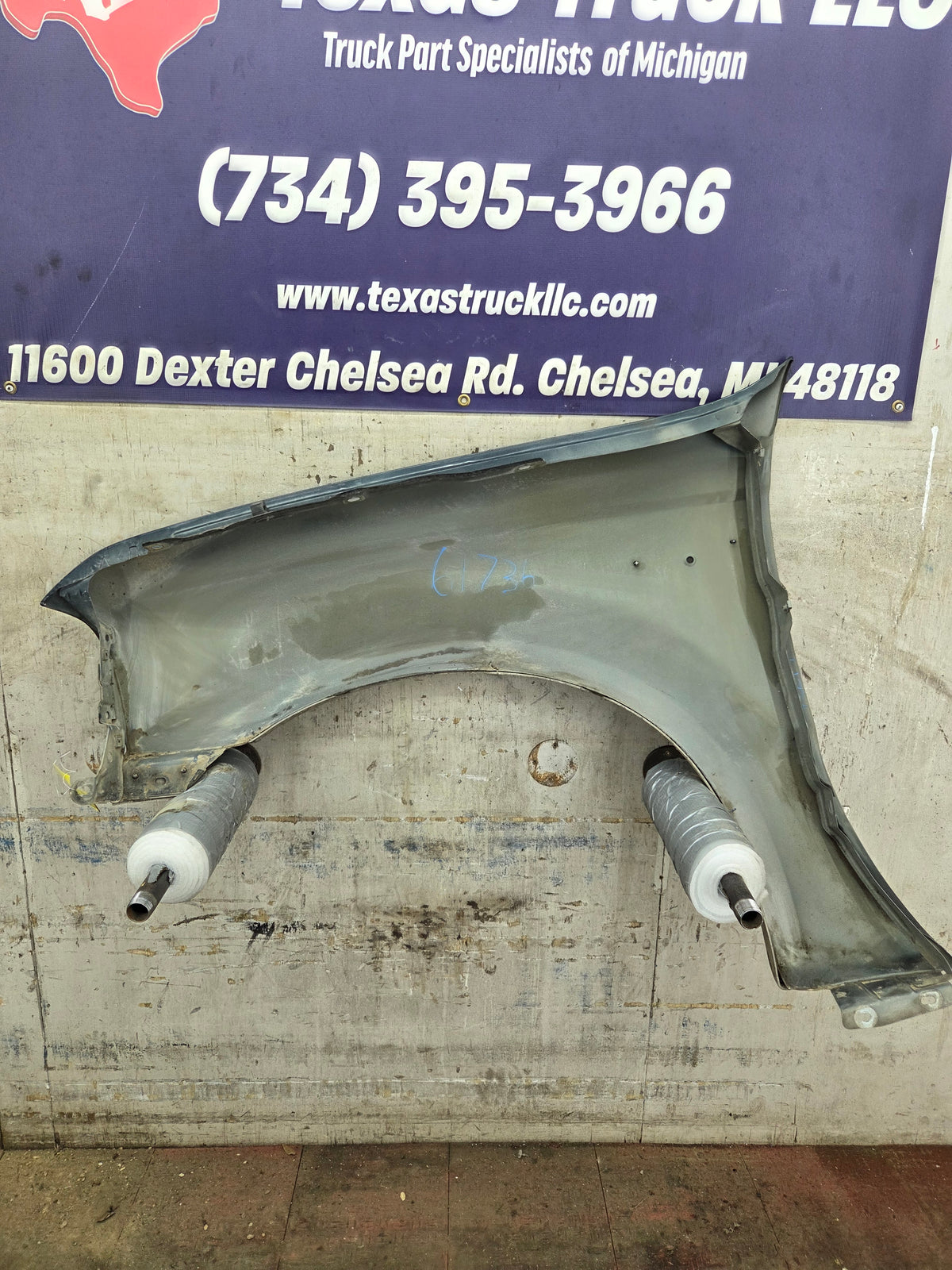 1999-2007 Ford Super Duty RH Passenger Side Front Fender F250 F350 F450 F550 Excursion