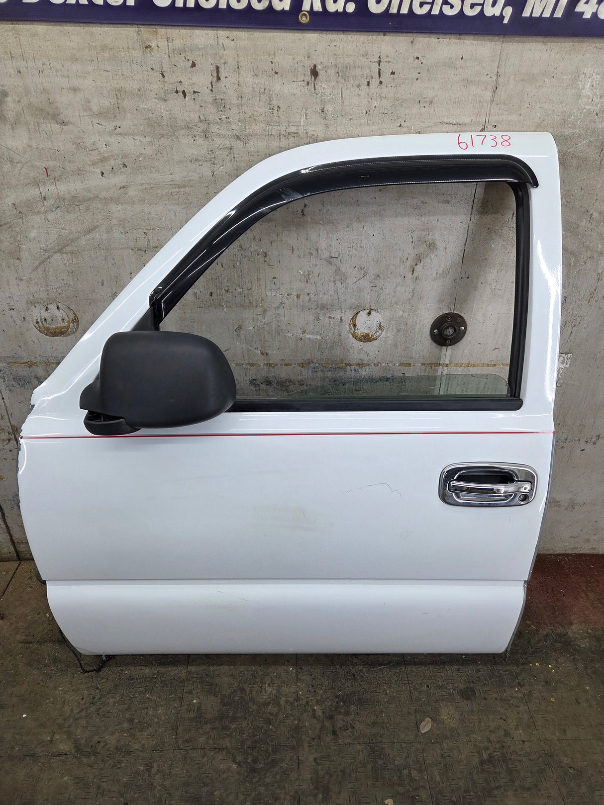 1999-2006 Chevrolet Silverado / GMC Sierra 1500 2500 3500 HD Front Driver Side Door LH