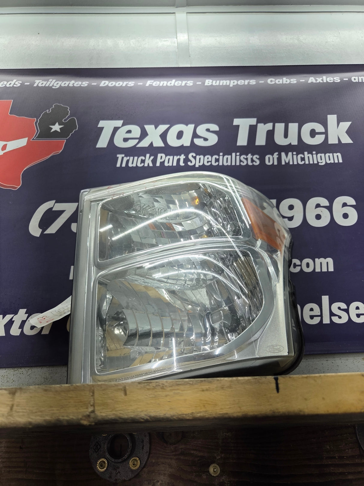 2011-2016 Ford Super Duty F250 F350 F450 F550 LH Driver Side Headlight BC34-13006-A 6.7L Power Stroke 6.2L Gas