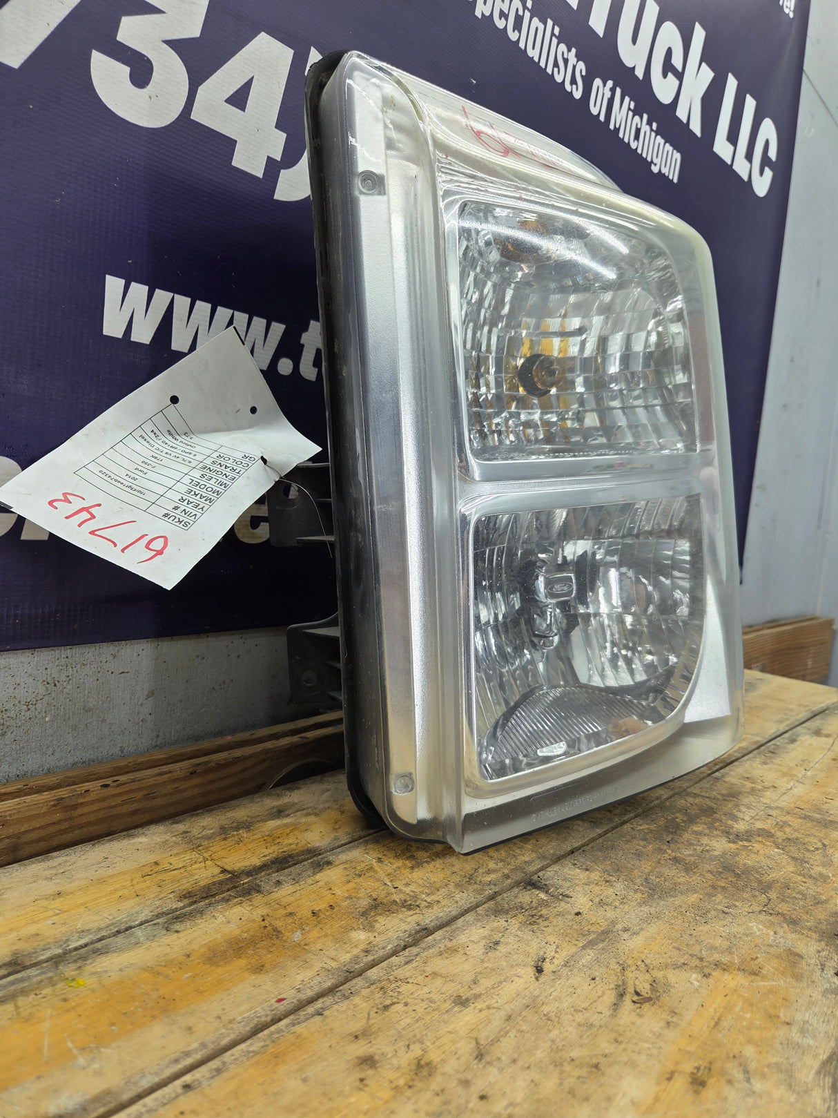 2011-2016 Ford Super Duty F250 F350 F450 F550 LH Driver Side Headlight BC34-13006-A 6.7L Power Stroke 6.2L Gas