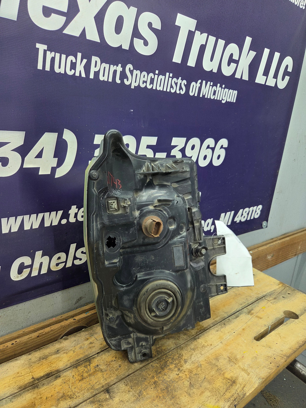 2011-2016 Ford Super Duty F250 F350 F450 F550 LH Driver Side Headlight BC34-13006-A 6.7L Power Stroke 6.2L Gas