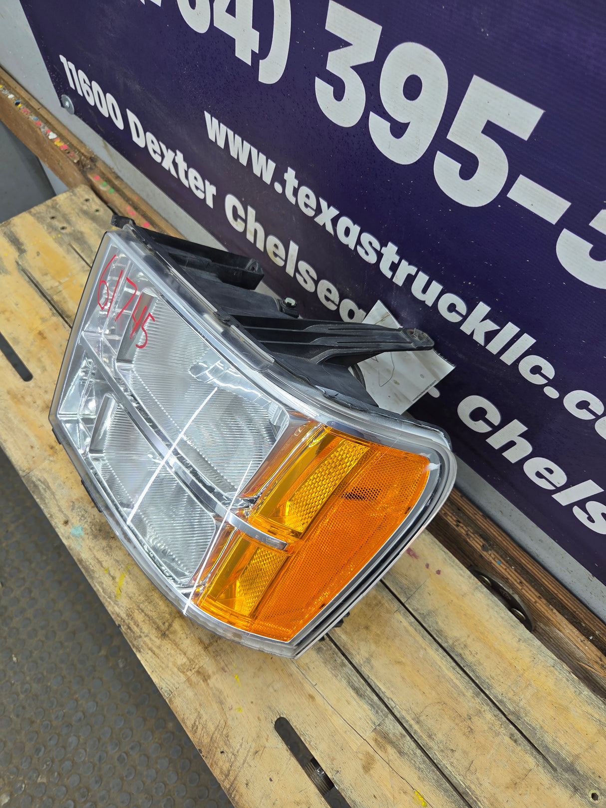 2007-2013 Chevrolet Silverado 1500 2500 3500 LH Driver Side Halogen Headlight