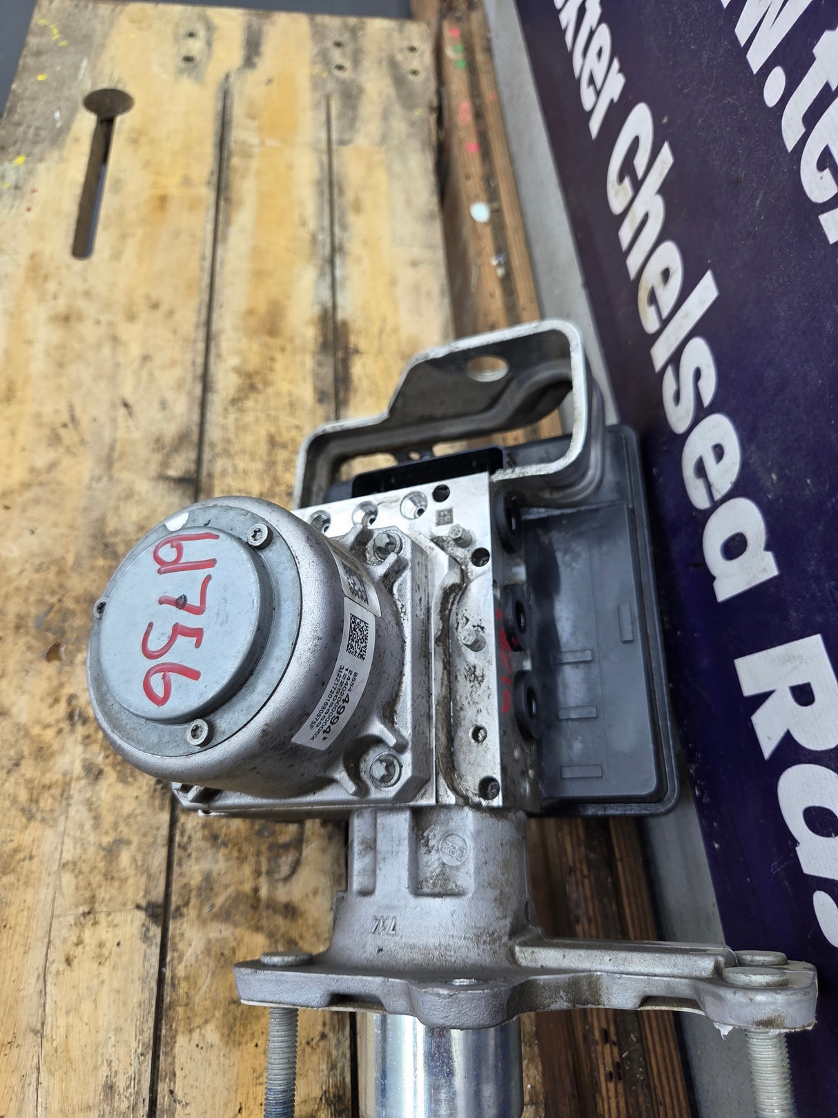 2022 Chevrolet Silverado GMC Sierra 1500 ABS Pump Module - 85544994