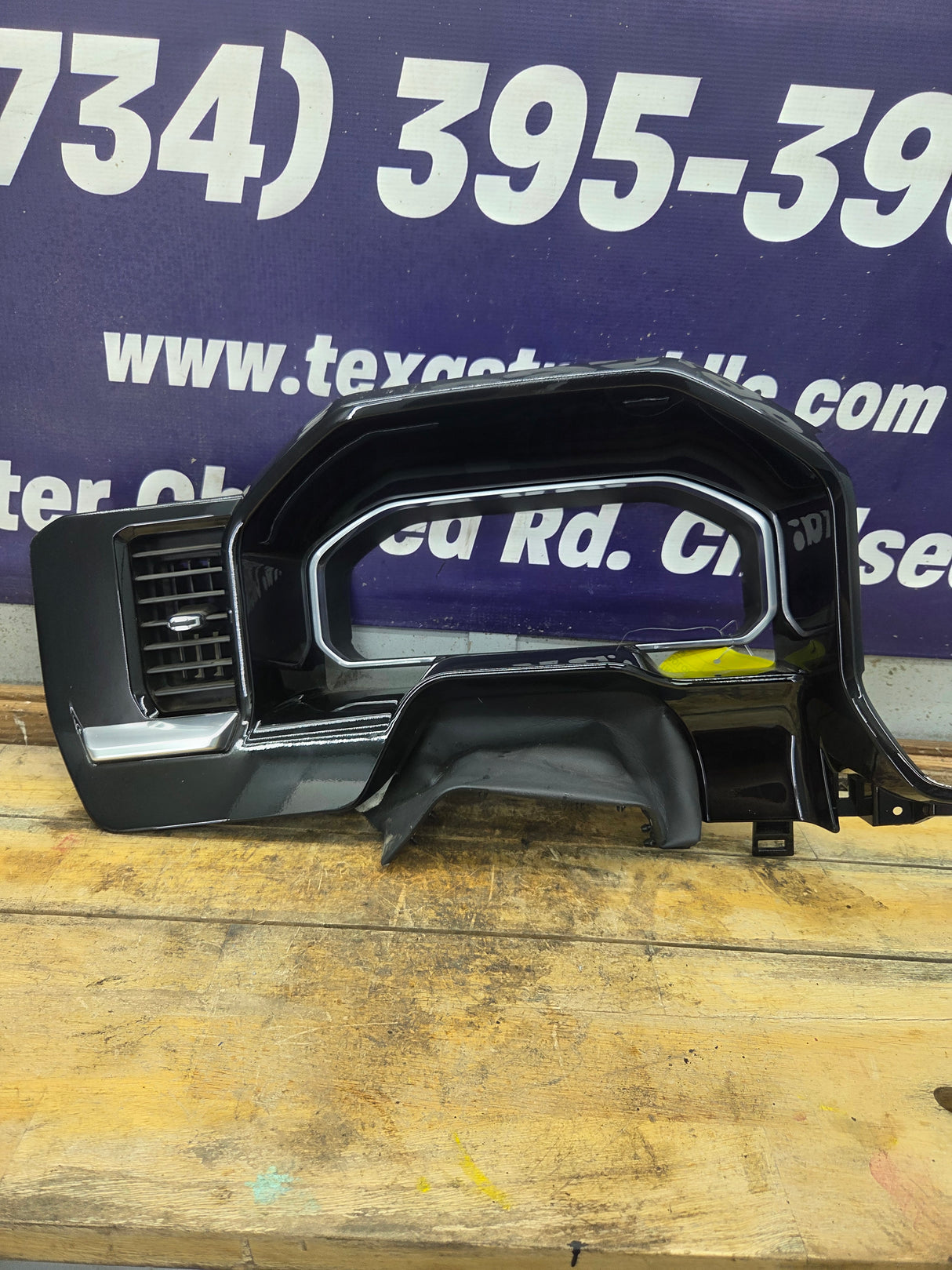 2022-2024 Chevrolet Silverado / GMC Sierra Instrument Cluster Bezel - 86824588