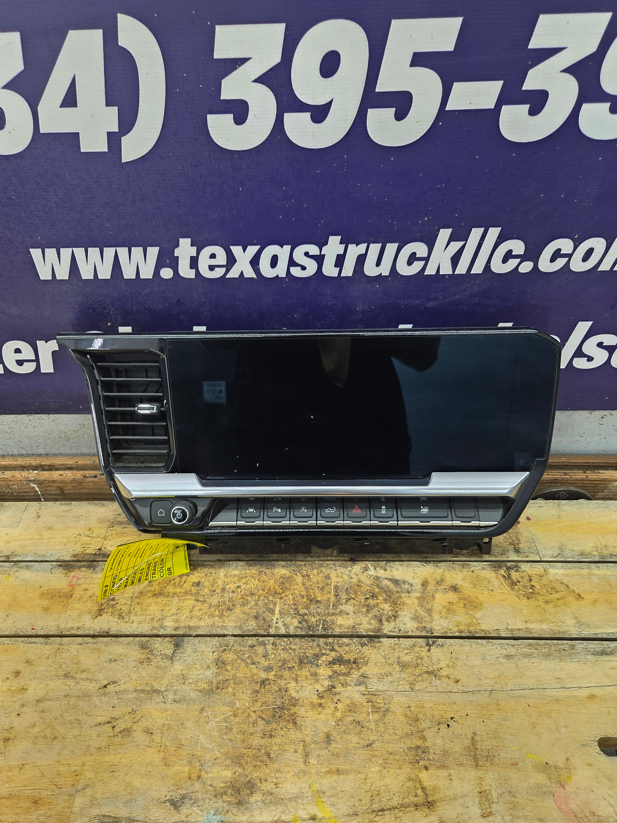 2022-2024 Chevrolet Silverado 1500 13.4"GPS Radio Display Screen - 86825017