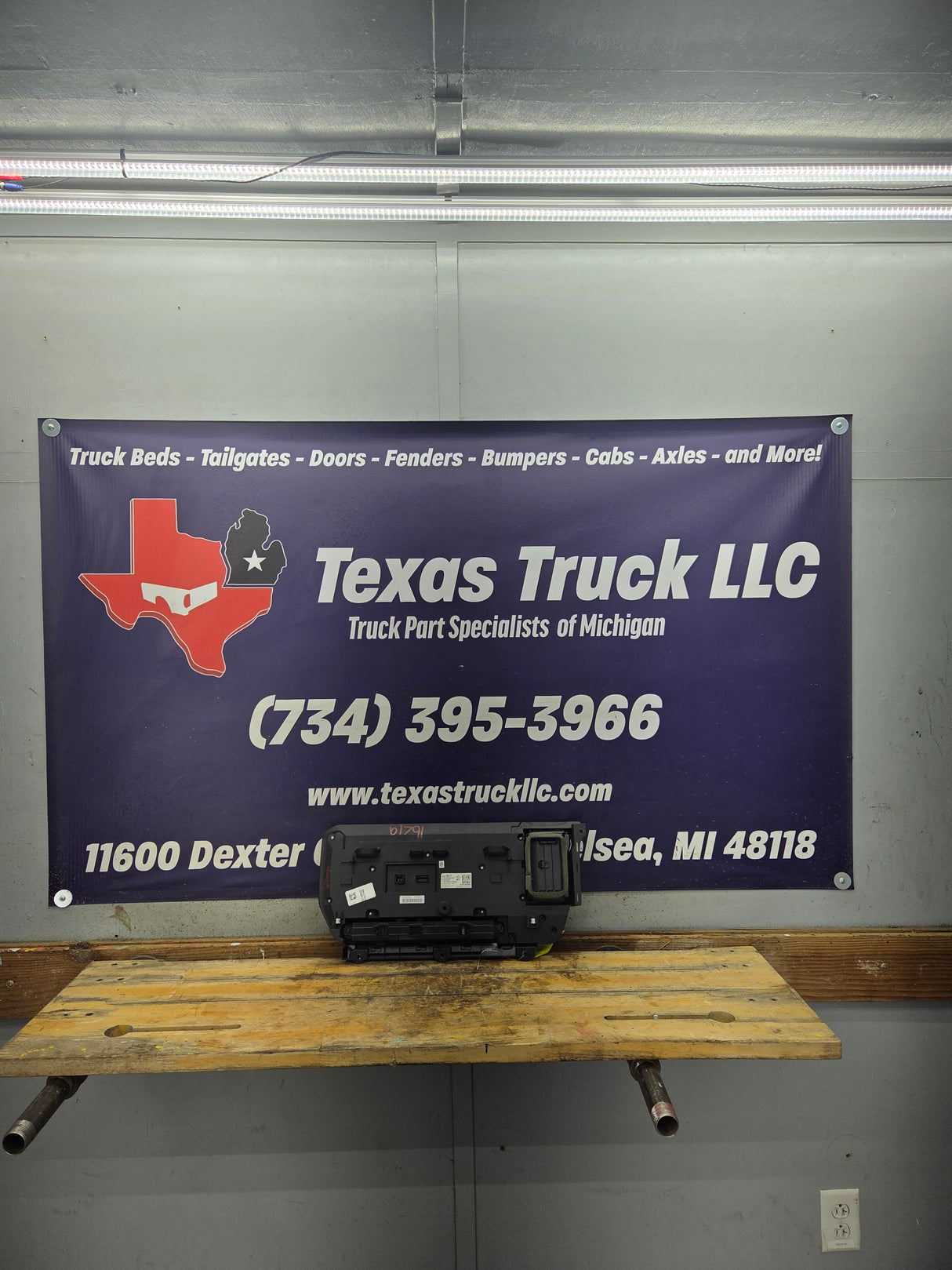 2022-2024 Chevrolet Silverado 1500 13.4"GPS Radio Display Screen - 86825017