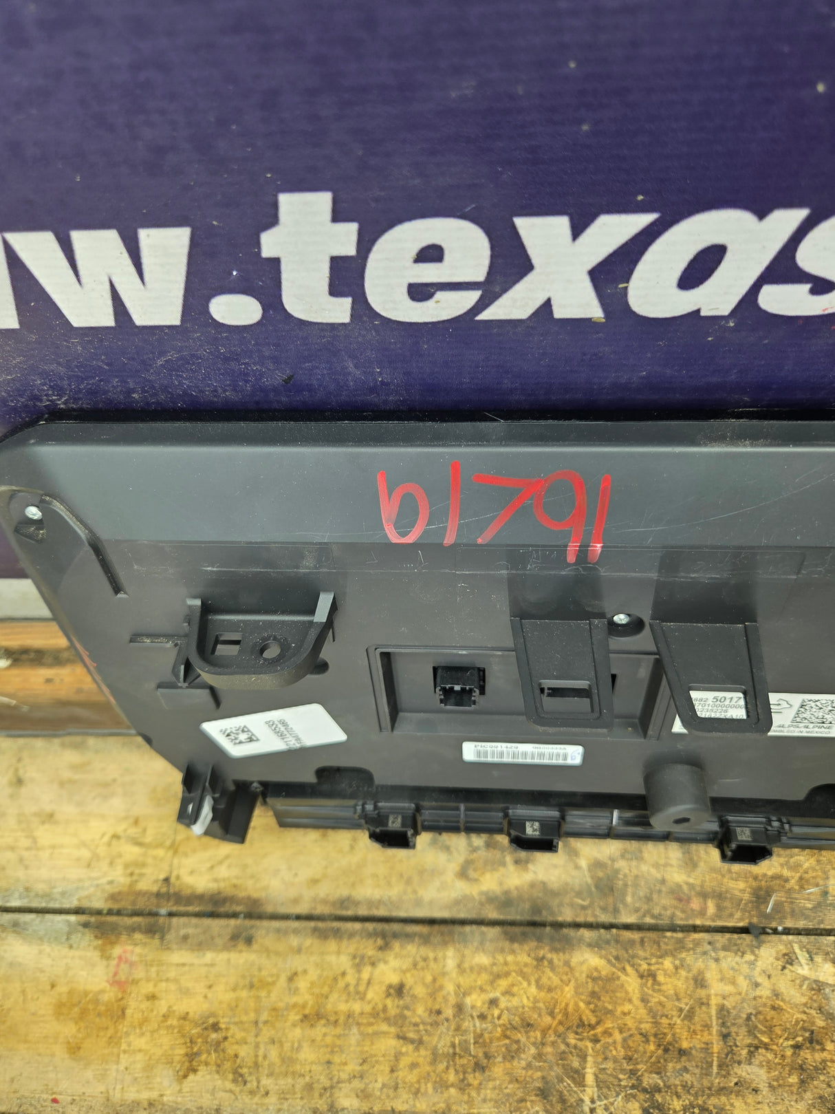 2022-2024 Chevrolet Silverado 1500 13.4"GPS Radio Display Screen - 86825017