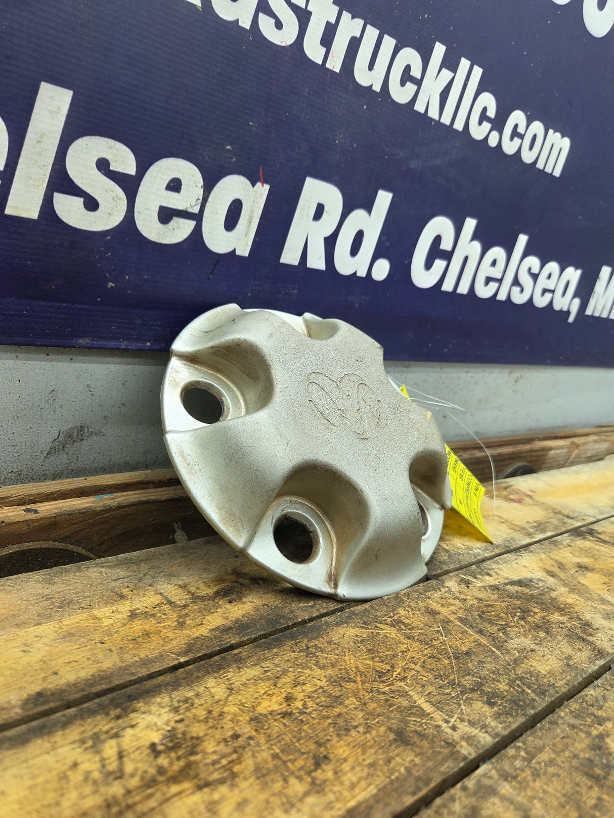 2002-2008 Dodge Ram 1500 OEM Center Wheel Cap Hub Cap 3rd Gen P/N 5845973