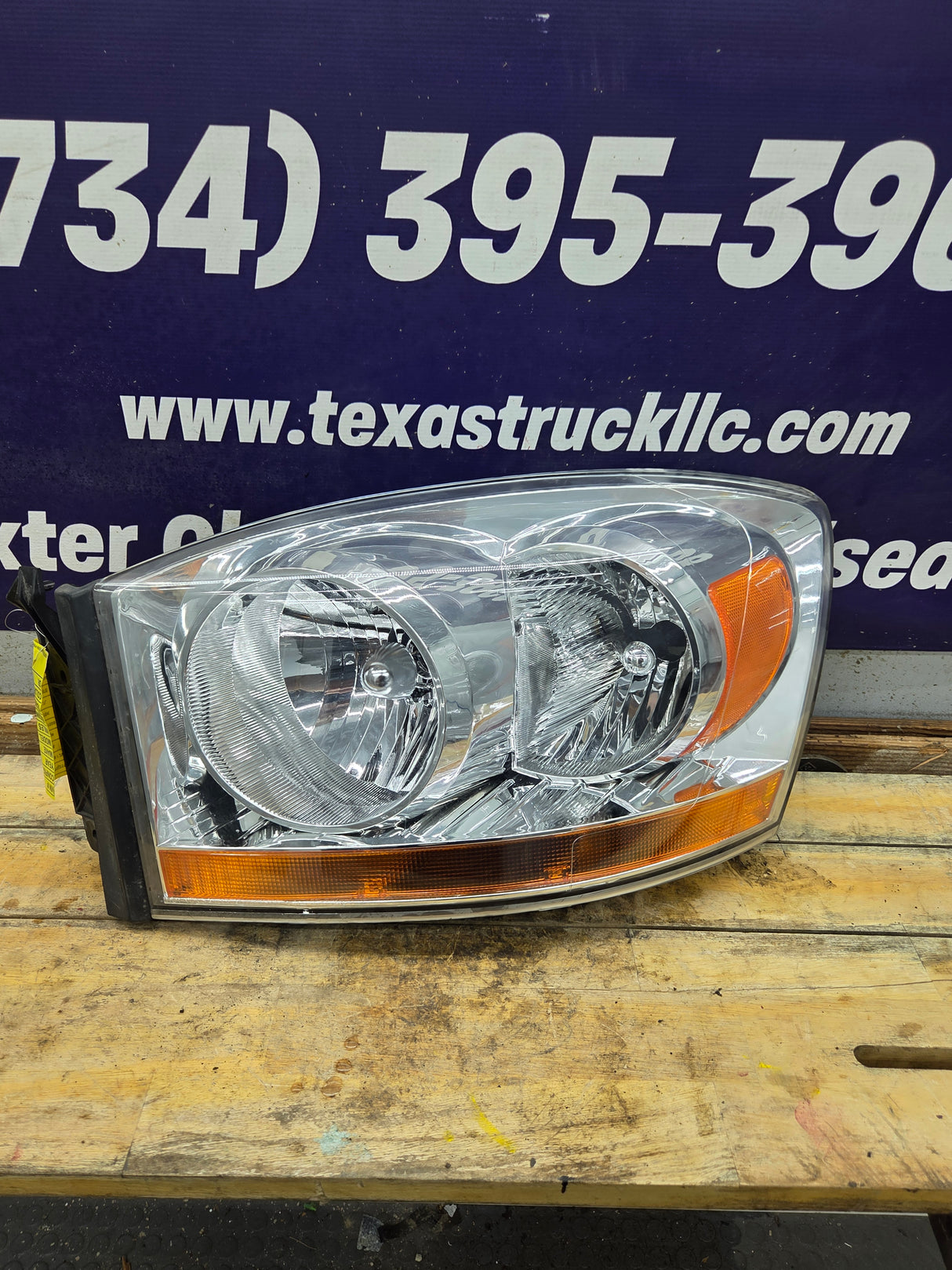 2006-2009 Dodge Ram 1500 2500 3500 LH Driver Side Headlight TYC 20-6748-00