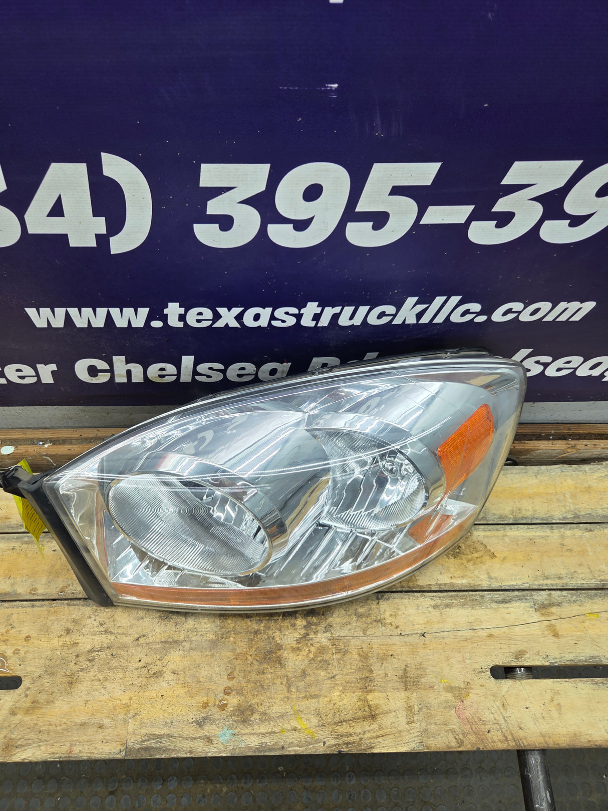 2006-2009 Dodge Ram 1500 2500 3500 LH Driver Side Headlight TYC 20-6748-00