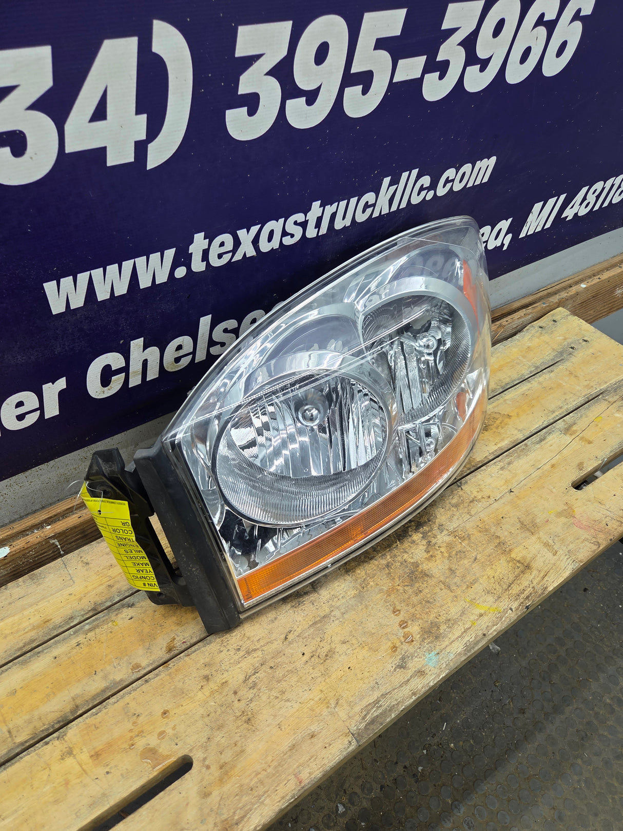 2006-2009 Dodge Ram 1500 2500 3500 LH Driver Side Headlight TYC 20-6748-00