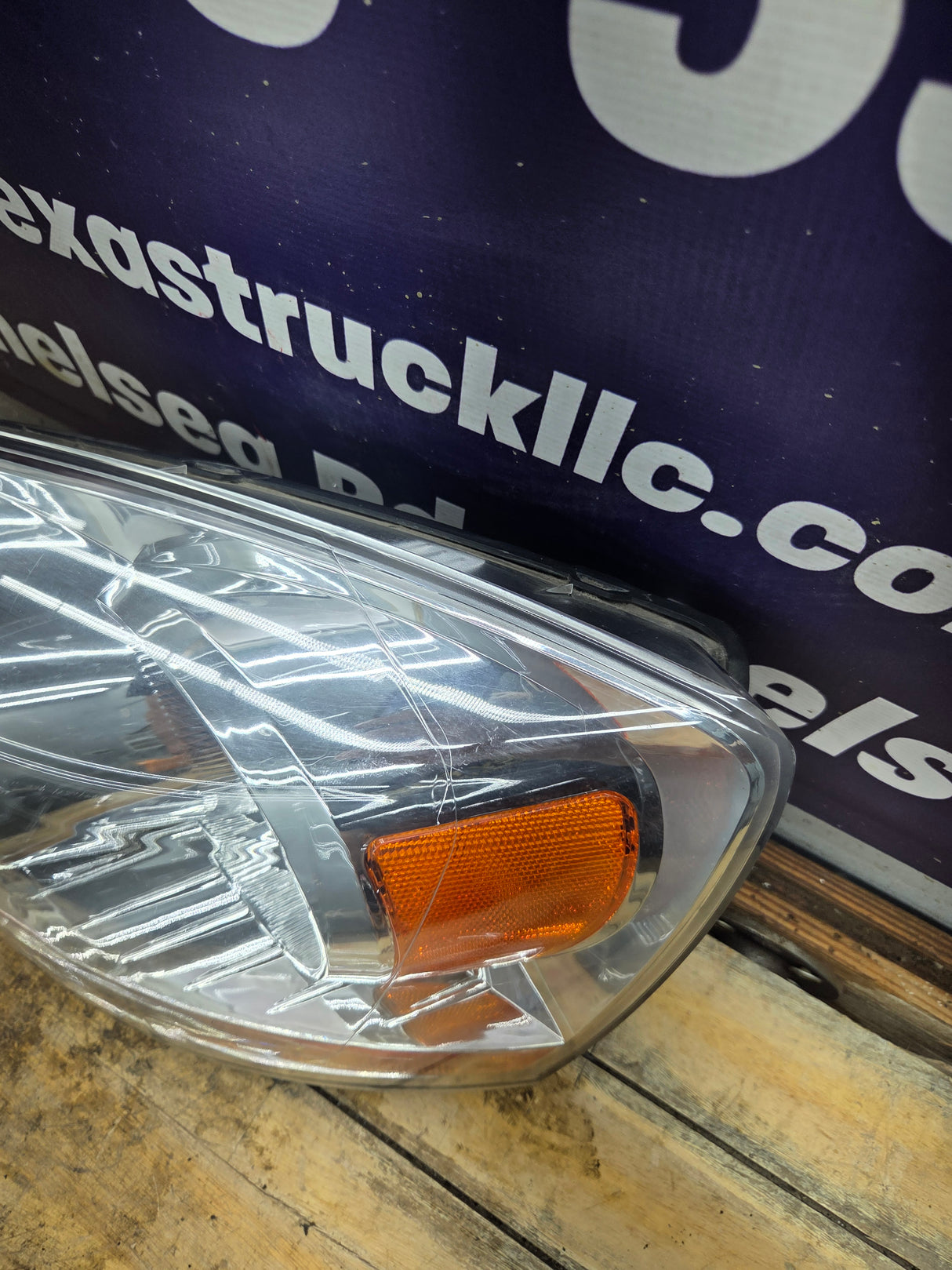 2006-2009 Dodge Ram 1500 2500 3500 LH Driver Side Headlight TYC 20-6748-00