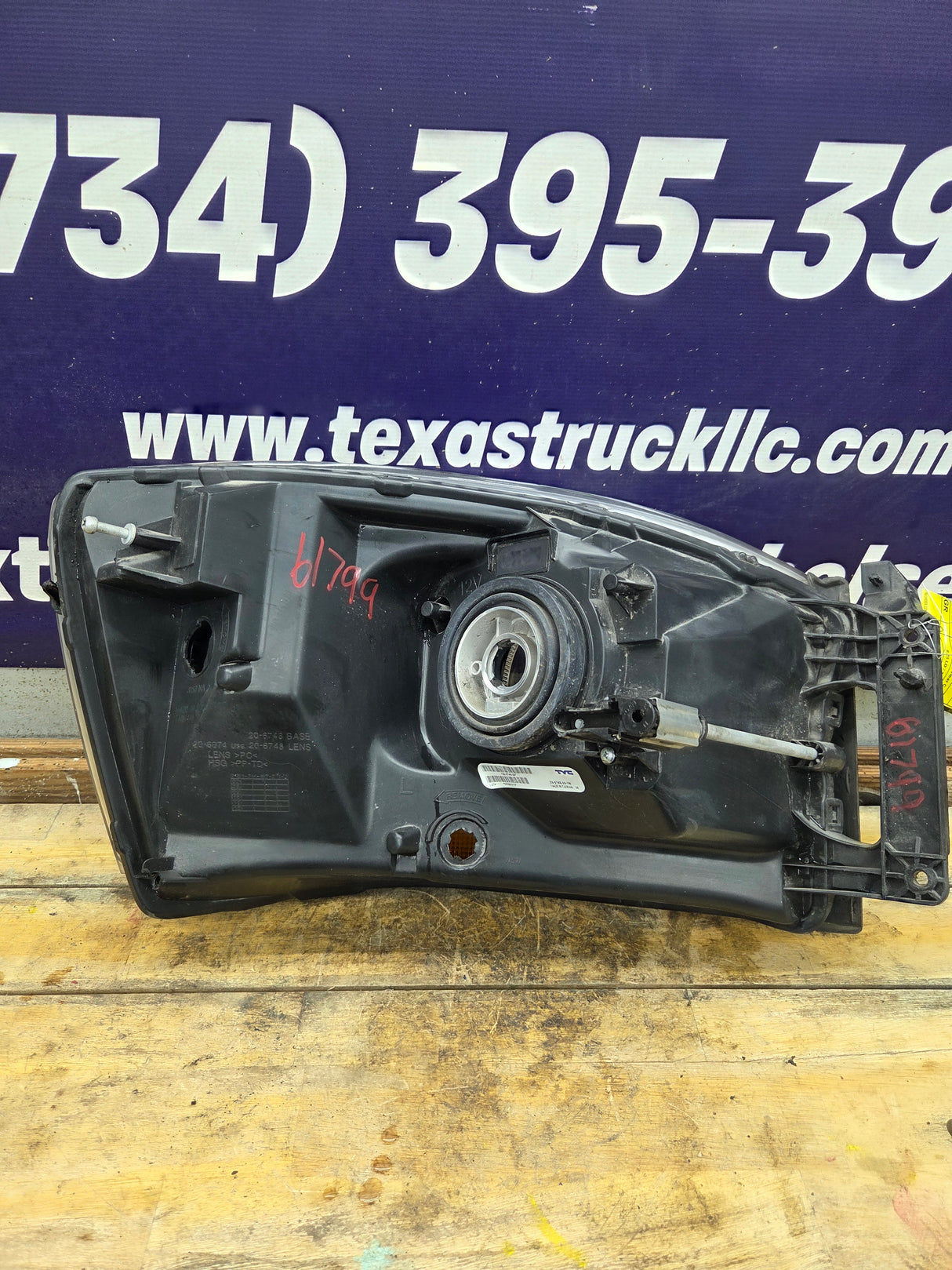 2006-2009 Dodge Ram 1500 2500 3500 LH Driver Side Headlight TYC 20-6748-00