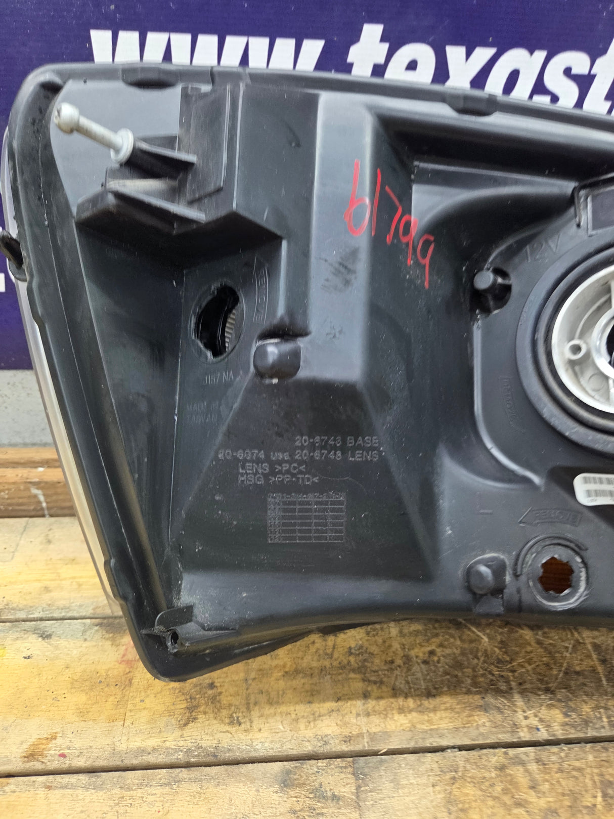 2006-2009 Dodge Ram 1500 2500 3500 LH Driver Side Headlight TYC 20-6748-00