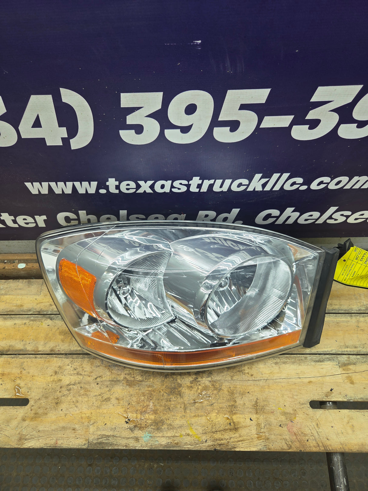 2006-2009 Dodge Ram 1500 2500 3500 RH Passenger Side Headlight TYC 20-6747-00