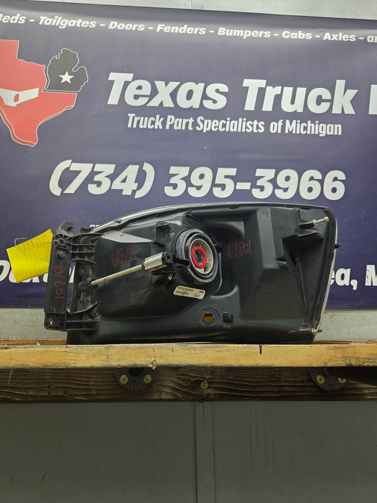 2006-2009 Dodge Ram 1500 2500 3500 RH Passenger Side Headlight TYC 20-6747-00