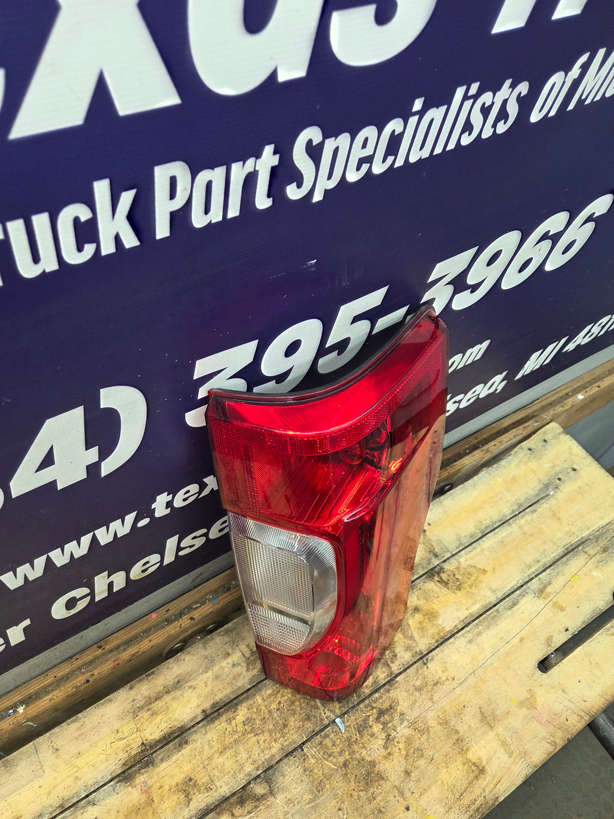 2020-2022 Ford Super Duty Passenger Side Tail Light Halogen LC3B-13B504-AD