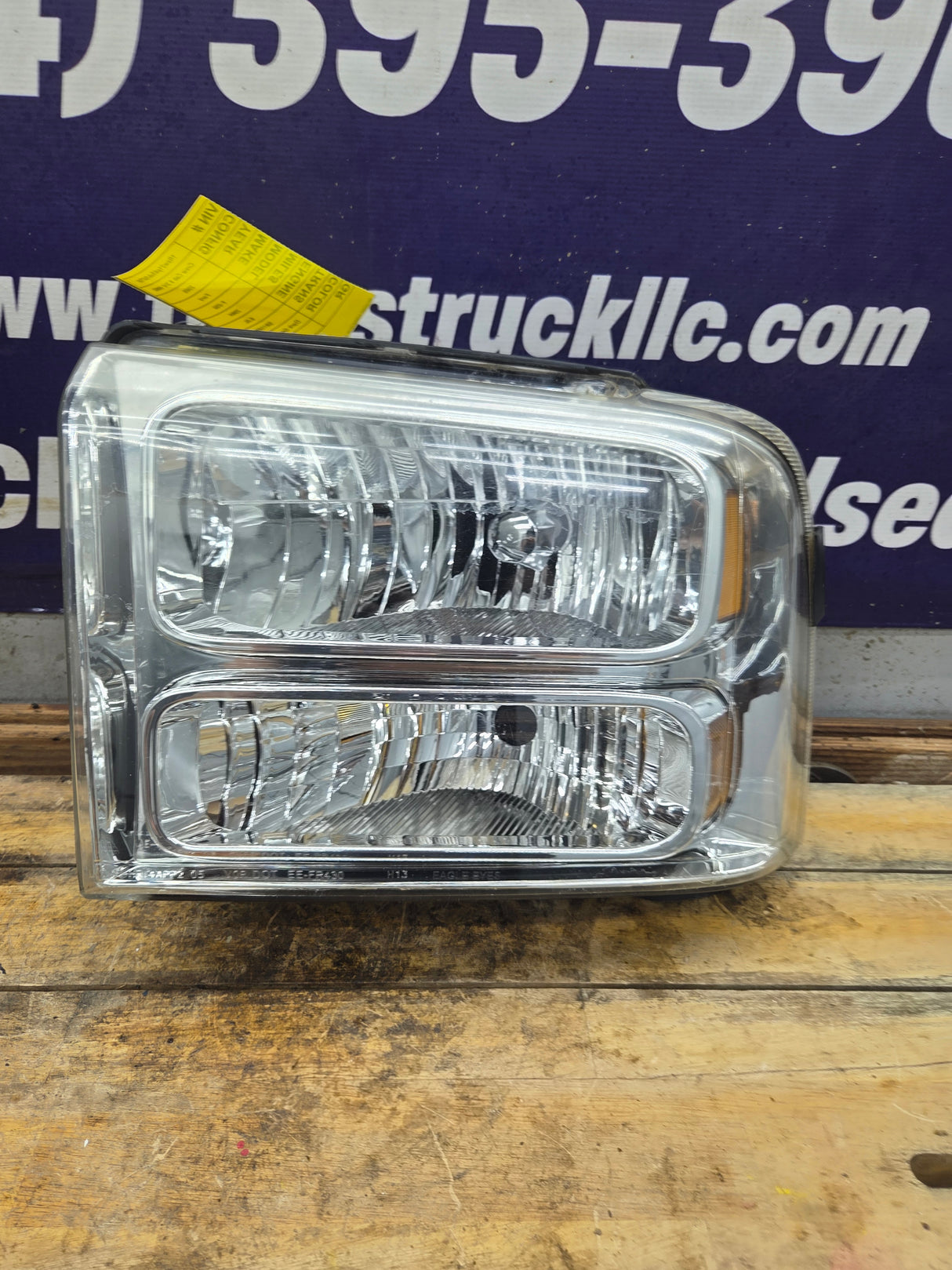2005-2007 Ford Super Duty F250 F350 F450 F550 LH Left Driver Side Composite Head Light 5C34-13006-A