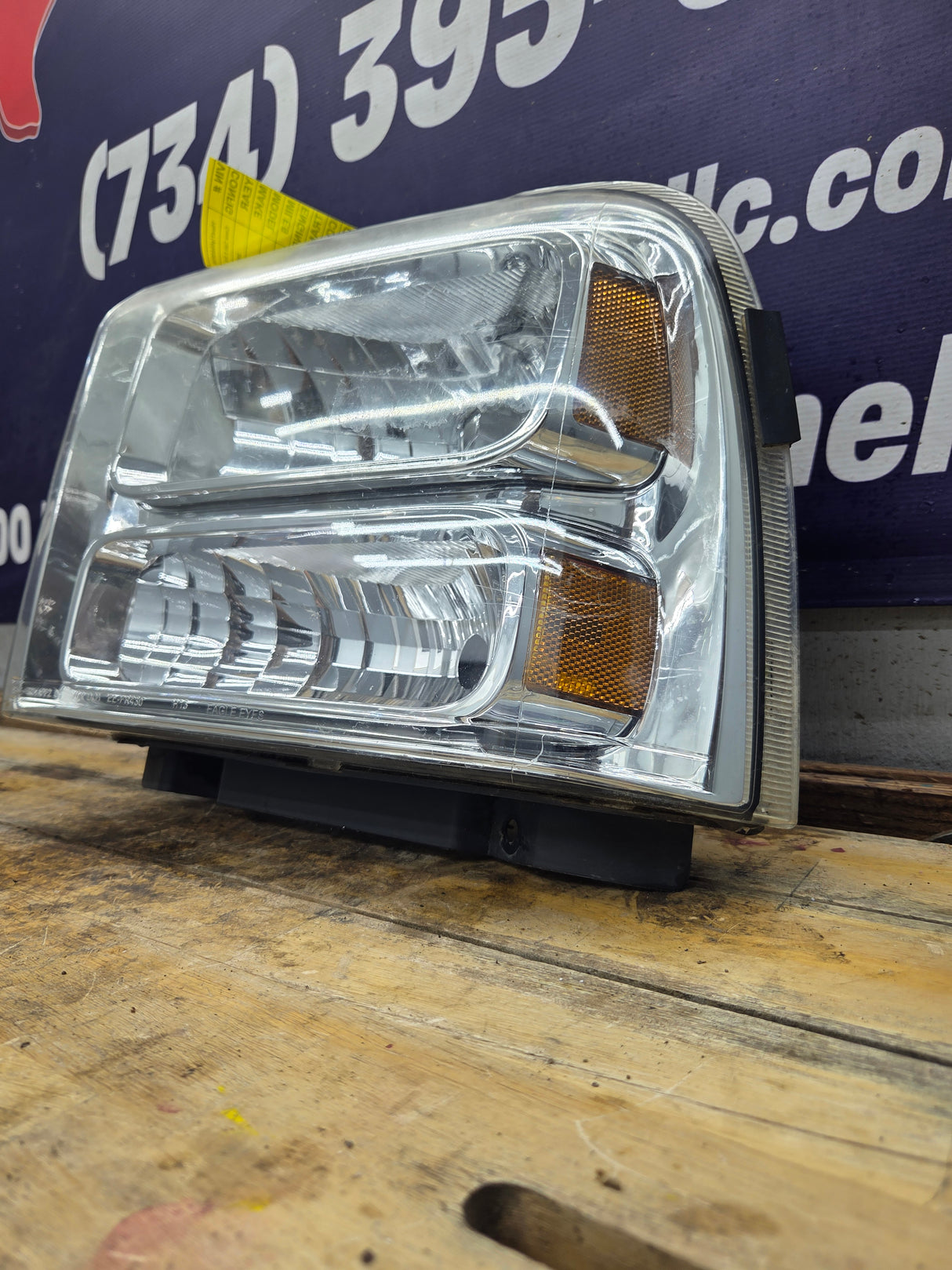 2005-2007 Ford Super Duty F250 F350 F450 F550 LH Left Driver Side Composite Head Light 5C34-13006-A