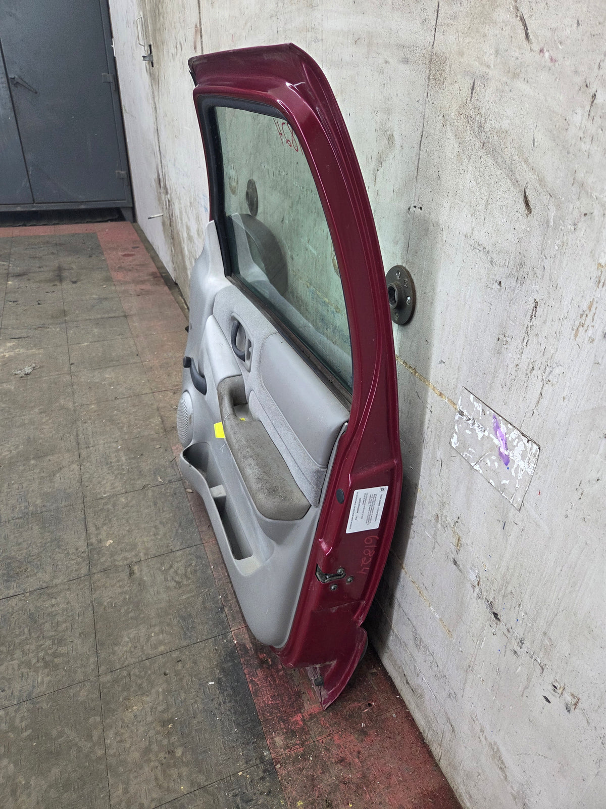 1994-2004 Chevrolet S10 / GMC Sonoma RH Passenger Side Front Door