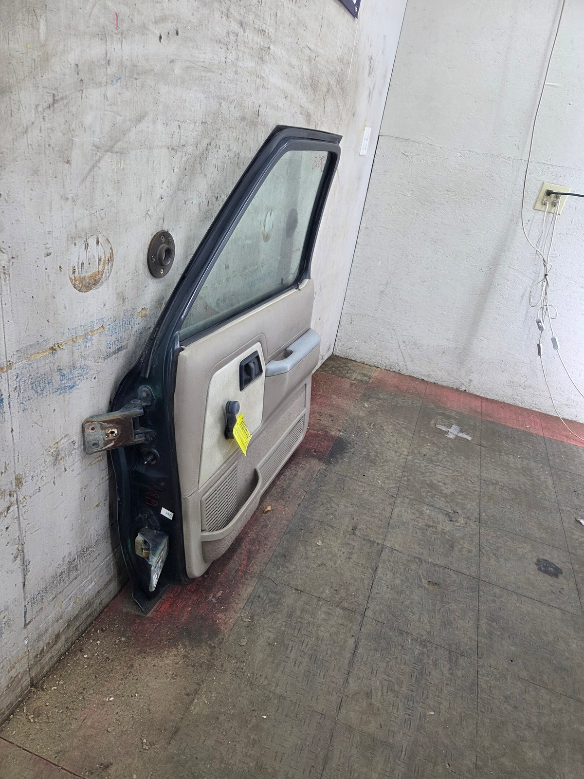 1989-1992 Ford Ranger Passenger Side Front Right Hand Door