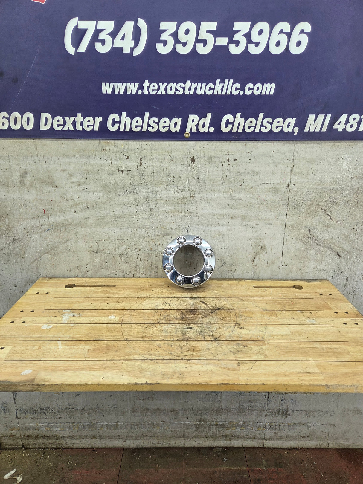 2005-2016 Ford Super Duty Front Hub Cap Center Cap 8 LUG SRW F250 F350 5C34-1A096-LD