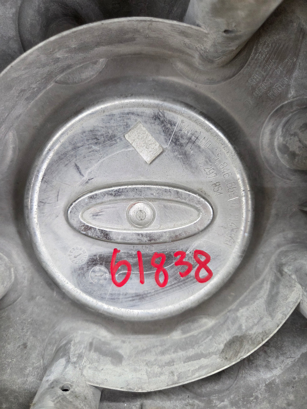 2005-2016 Ford Super Duty Rear DUALLY Hub Cap Center Cap F350 F450 5C34-1A096-XC