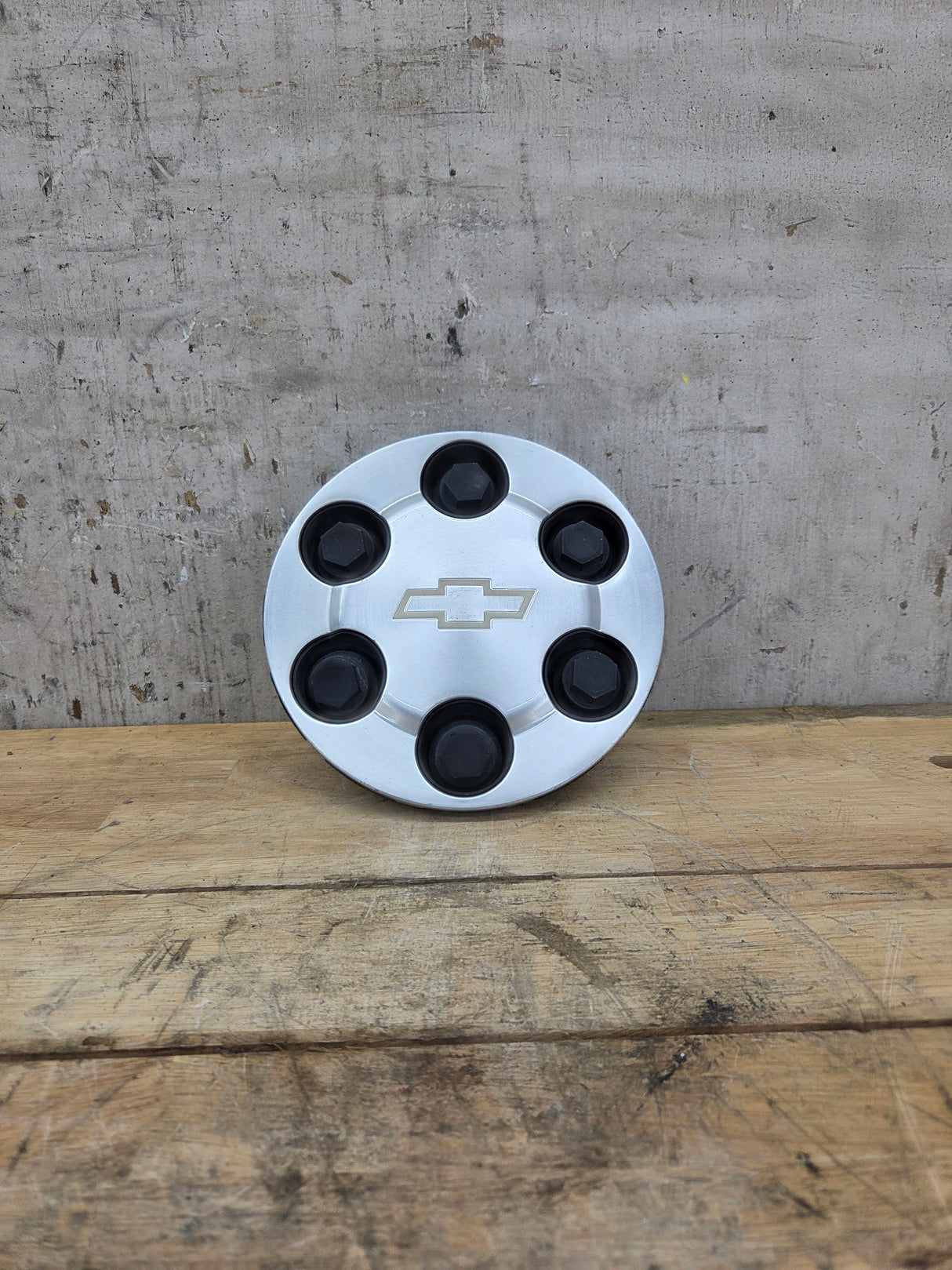 2004-2007 Chevrolet Silverado 1500 Tahoe Suburban 17" Wheel Center Hub Cap 9594520