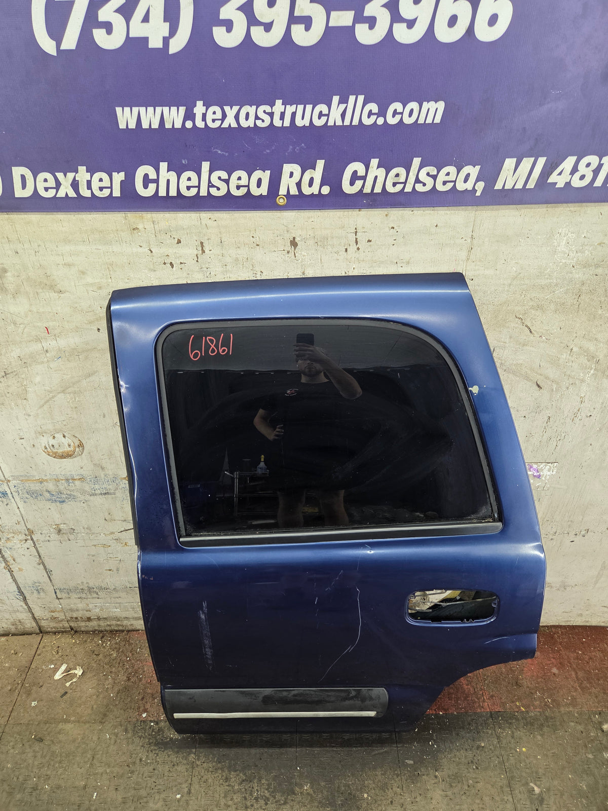 2001-2006 Chevrolet Tahoe / GMC Yukon 1500 2500HD Rear Driver Side Rear Door LH
