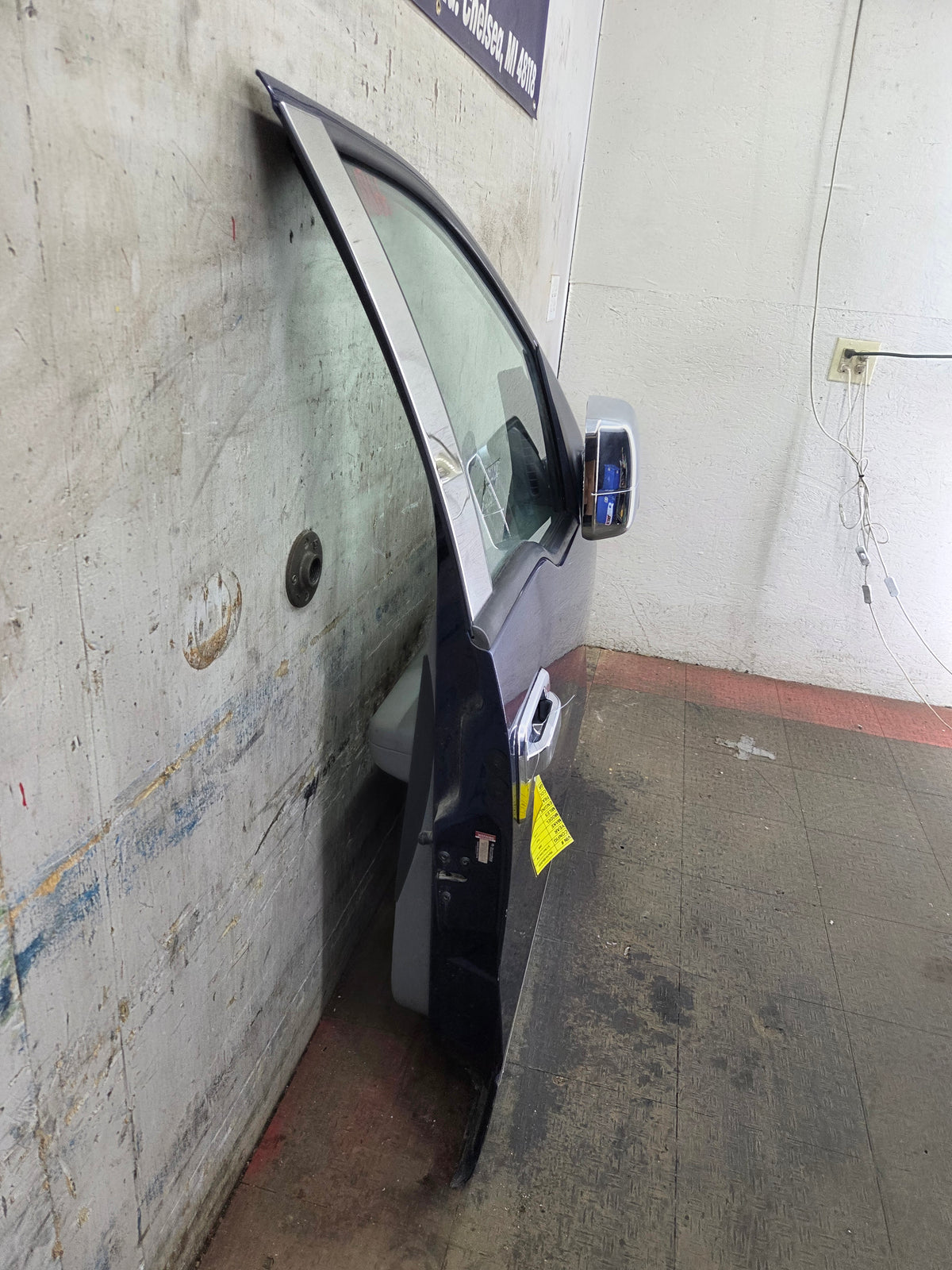 2004-2008 Ford F150 Crew Cab Passenger Side Front Door RH