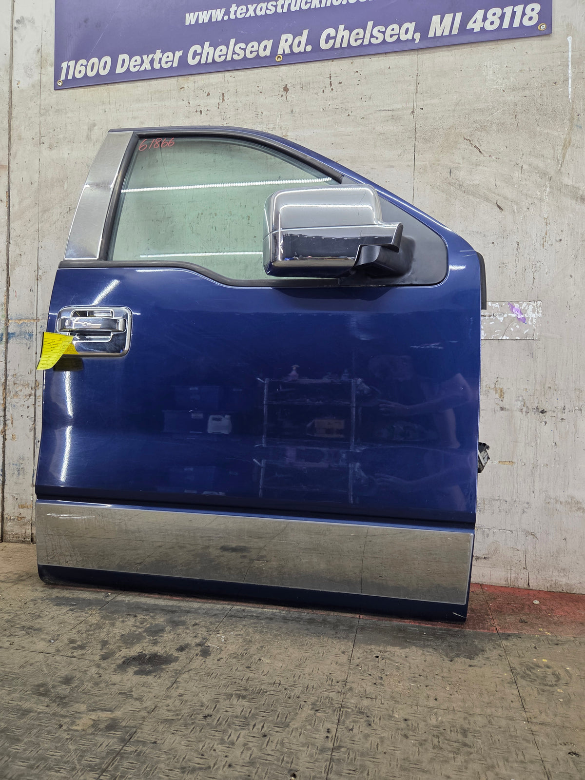 2004-2008 Ford F150 Crew Cab Passenger Side Front Door RH